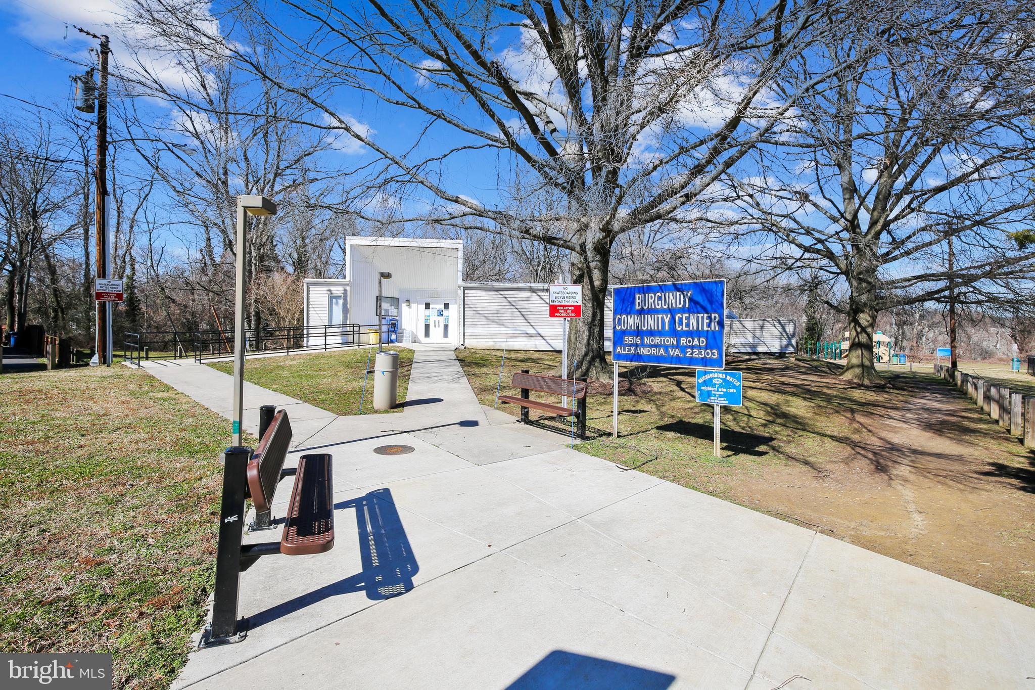 BURGUNDY VILLAGE - Residential