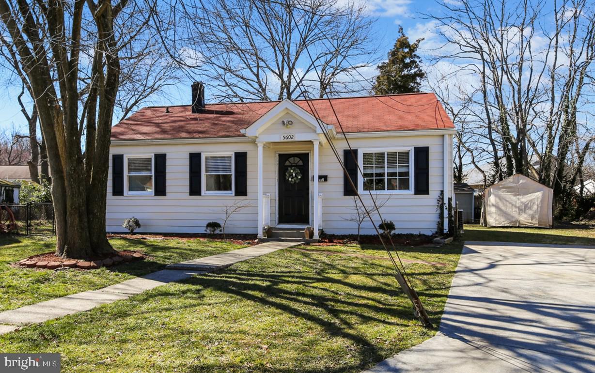 BURGUNDY VILLAGE - Residential
