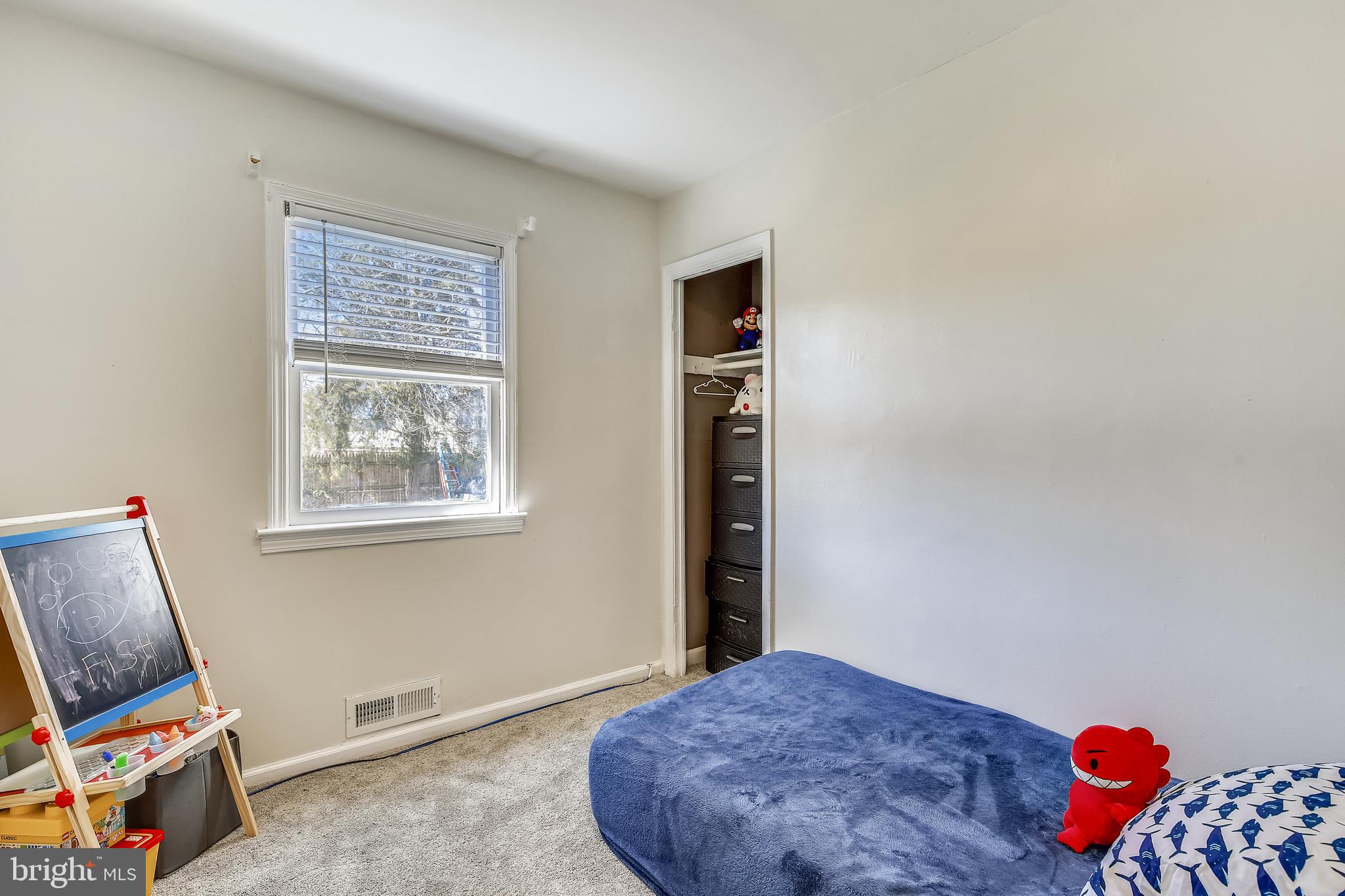 BURGUNDY VILLAGE - Residential