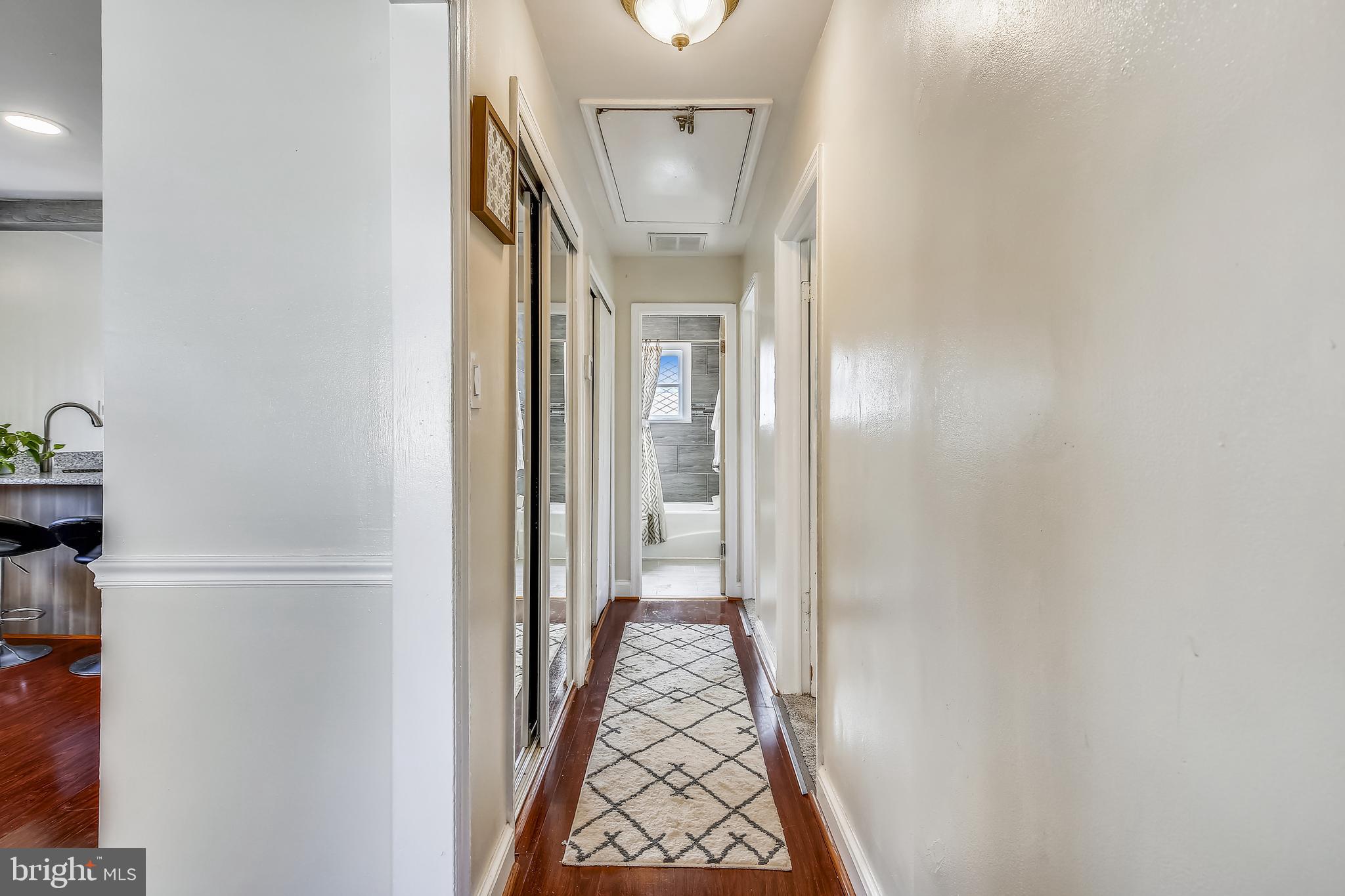 BURGUNDY VILLAGE - Residential