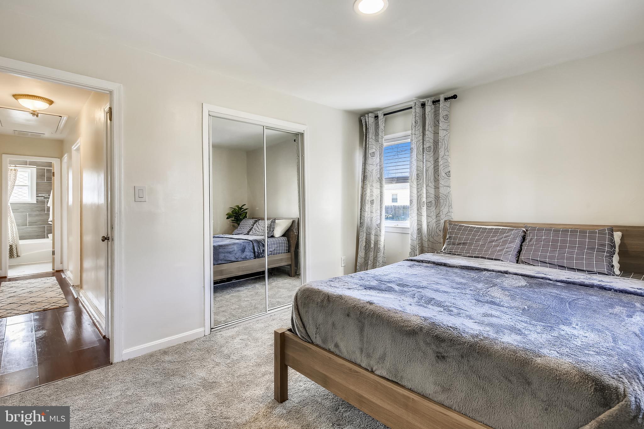 BURGUNDY VILLAGE - Residential