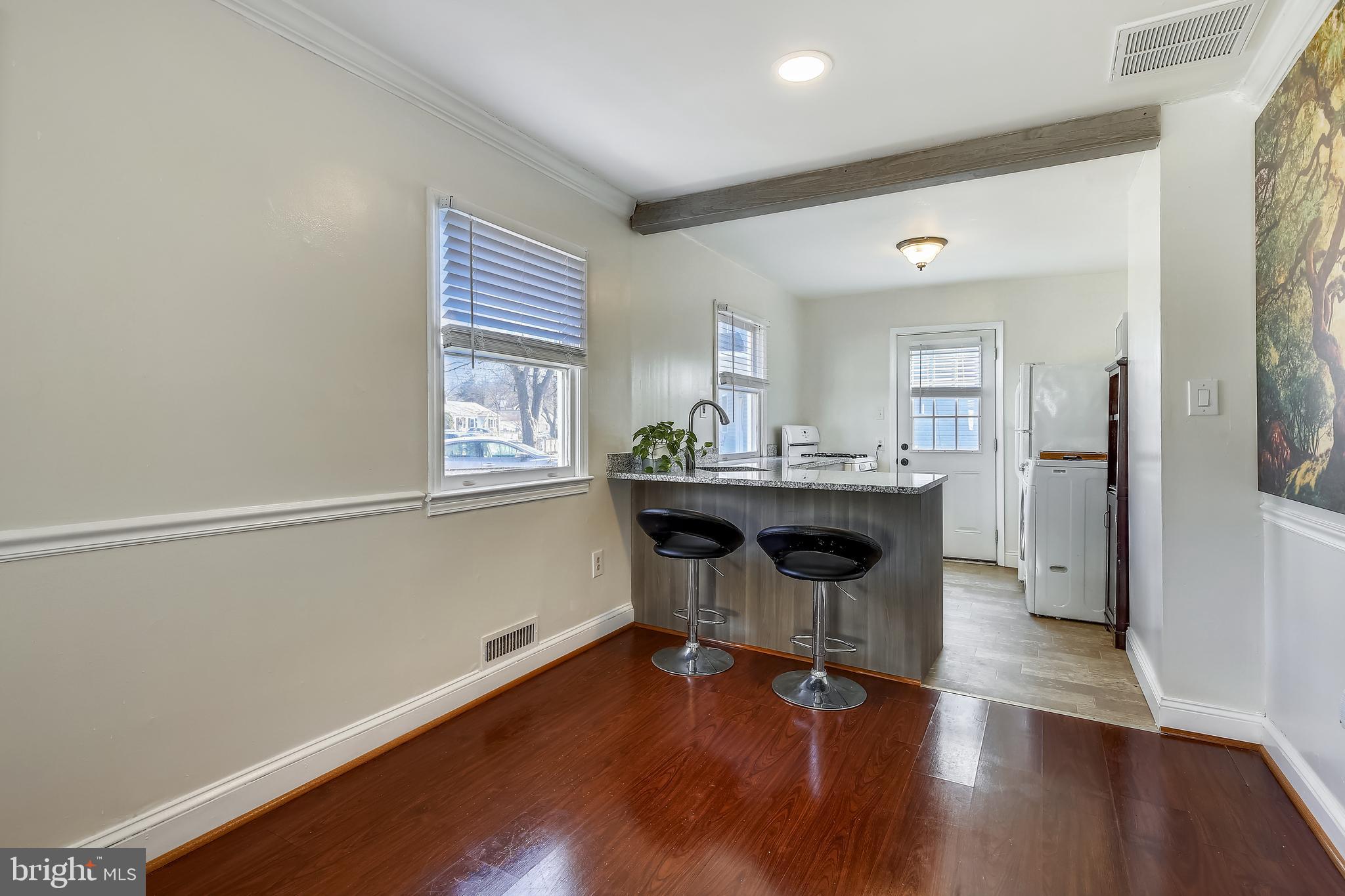 BURGUNDY VILLAGE - Residential