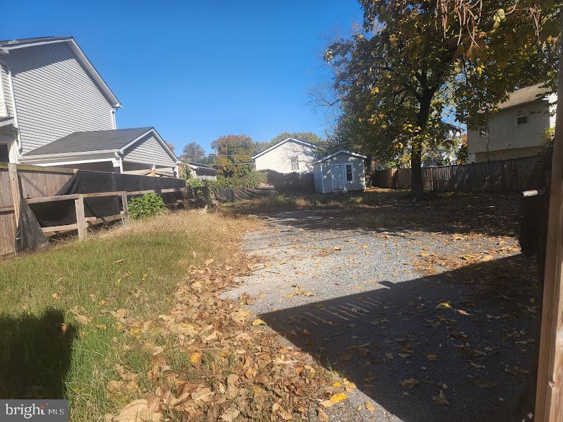 CEDAR HEIGHTS - Land