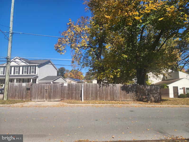 CEDAR HEIGHTS - Land