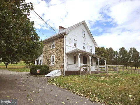 683 N Manor Road, Elverson, PA 19520 - MLS#: PACT2109162