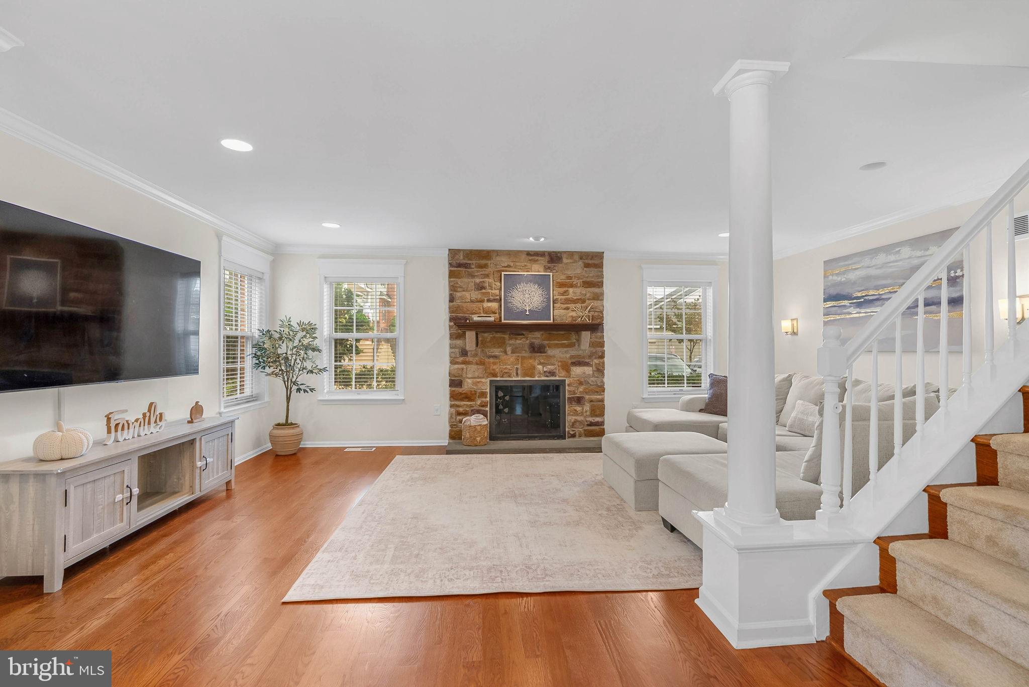 1901 HARRISON COURT