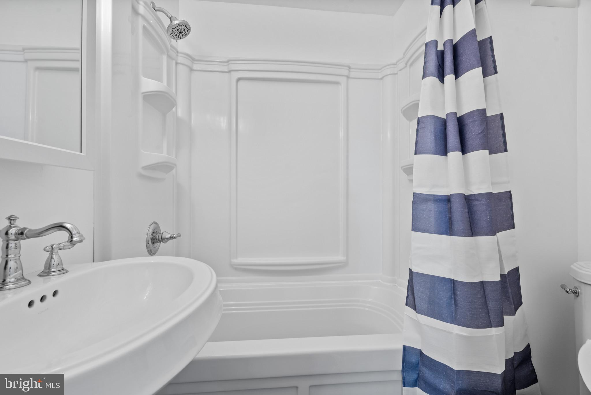 BROOKVIEW - Residential