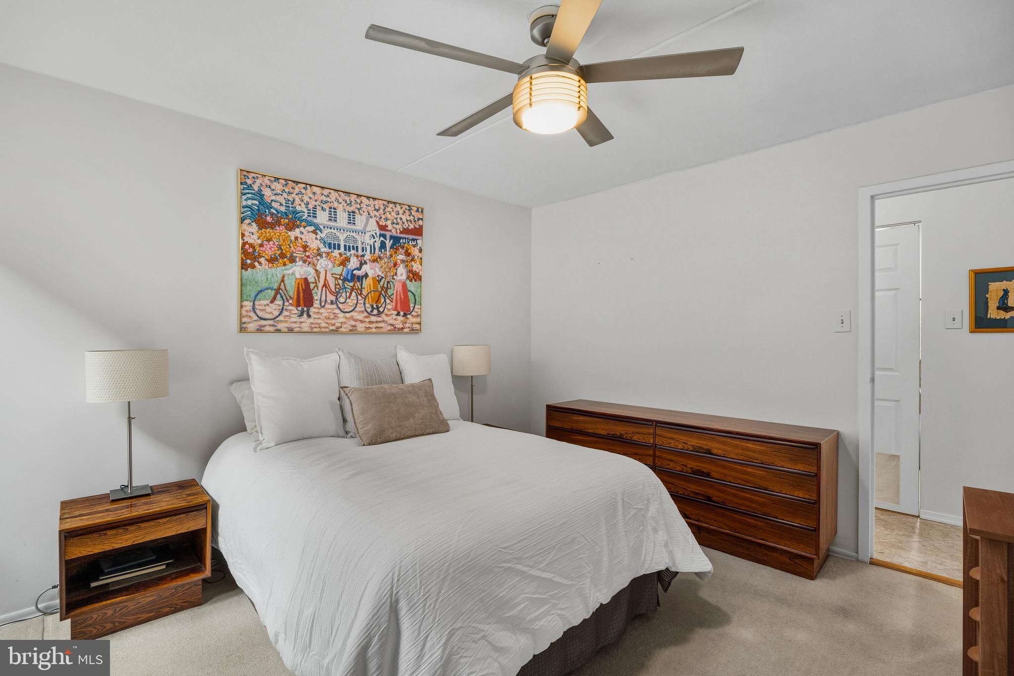 SOCIETY HILL - Residential