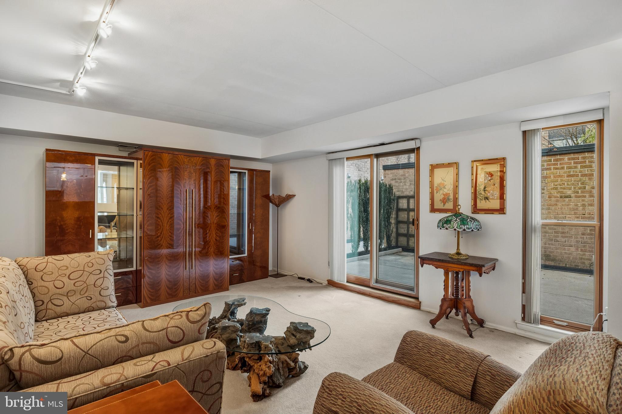 SOCIETY HILL - Residential