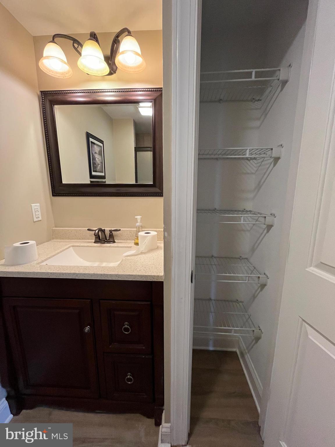 ROSEDALE - Residential