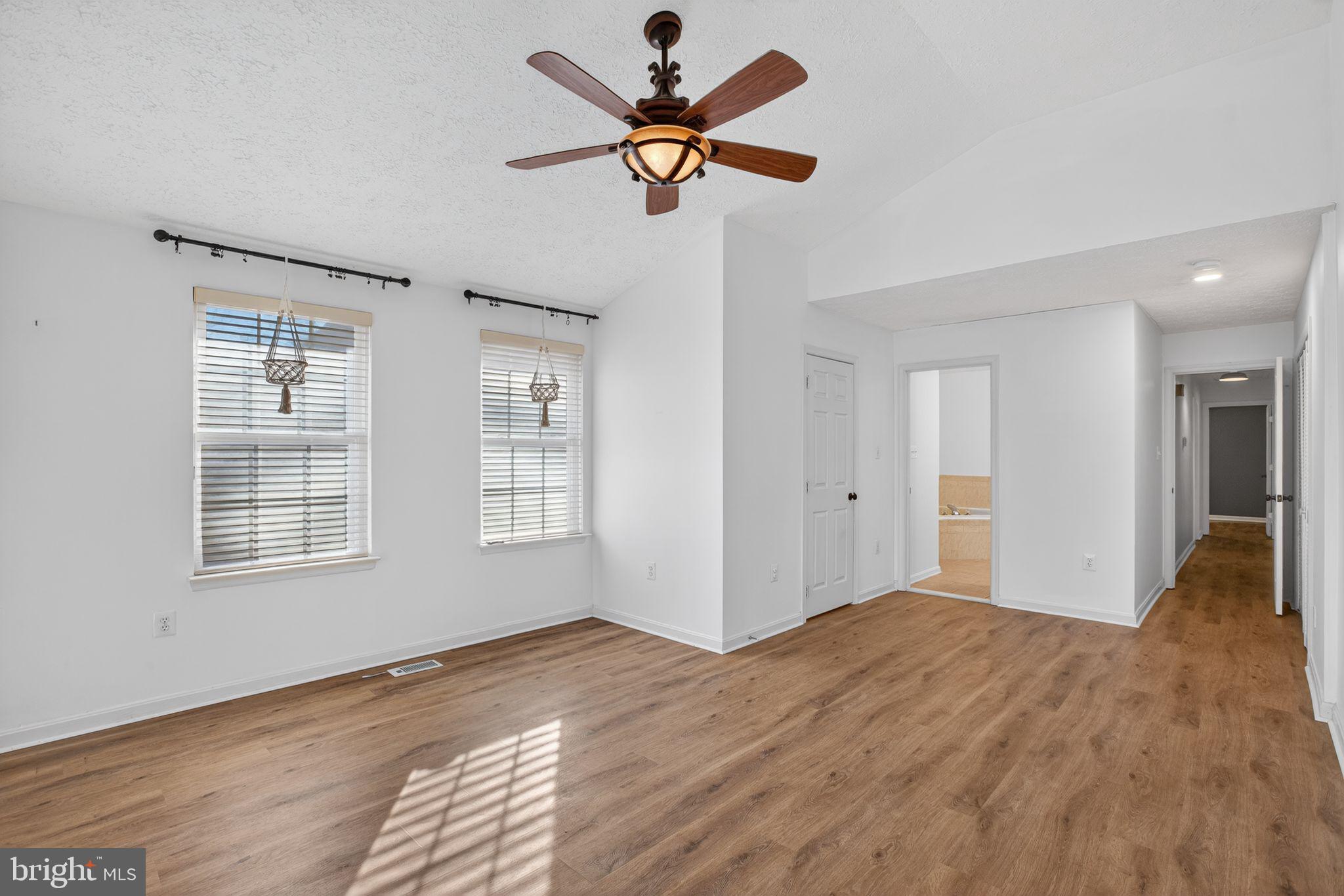 CEDAR COVE - Residential