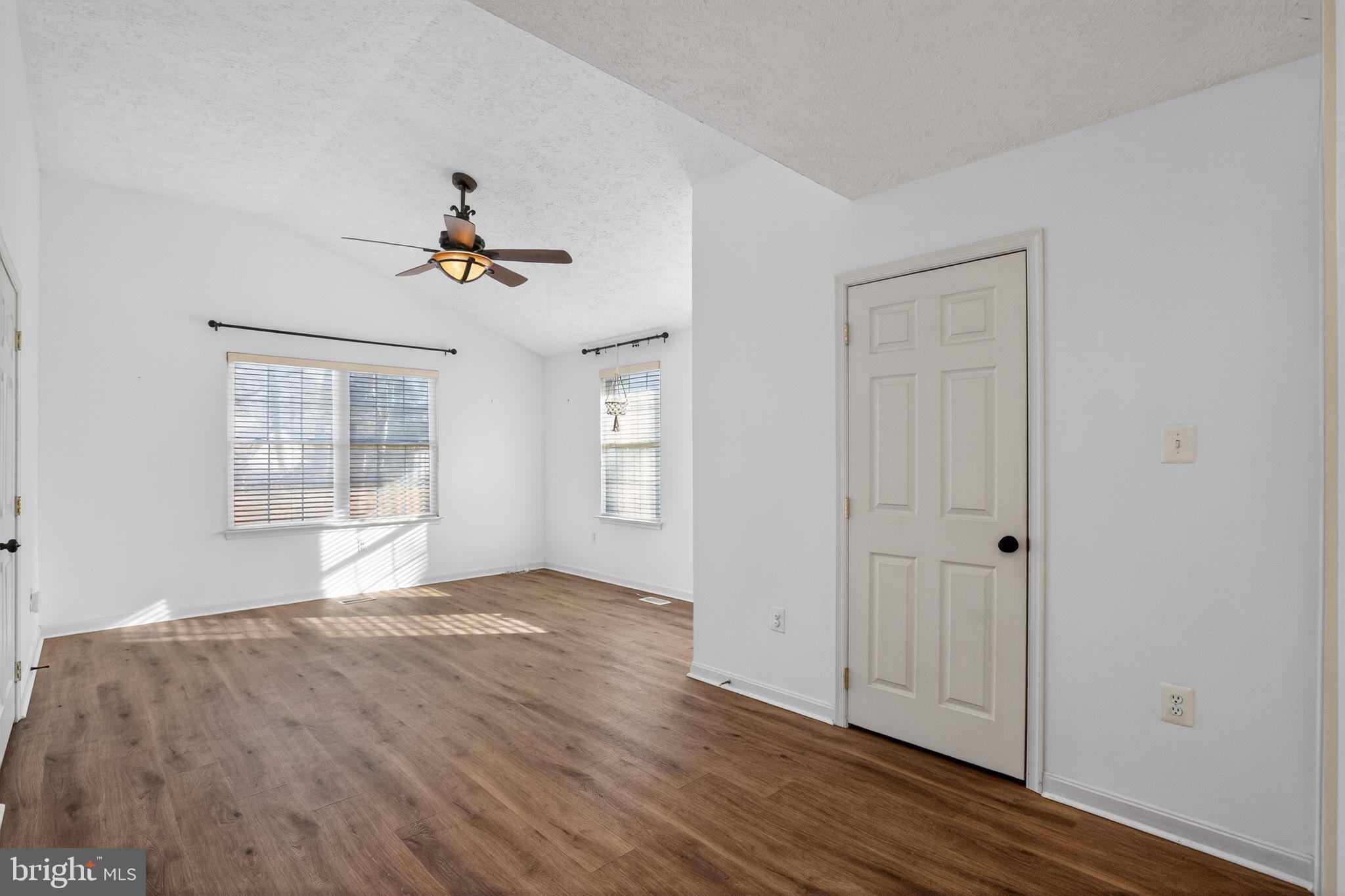 CEDAR COVE - Residential