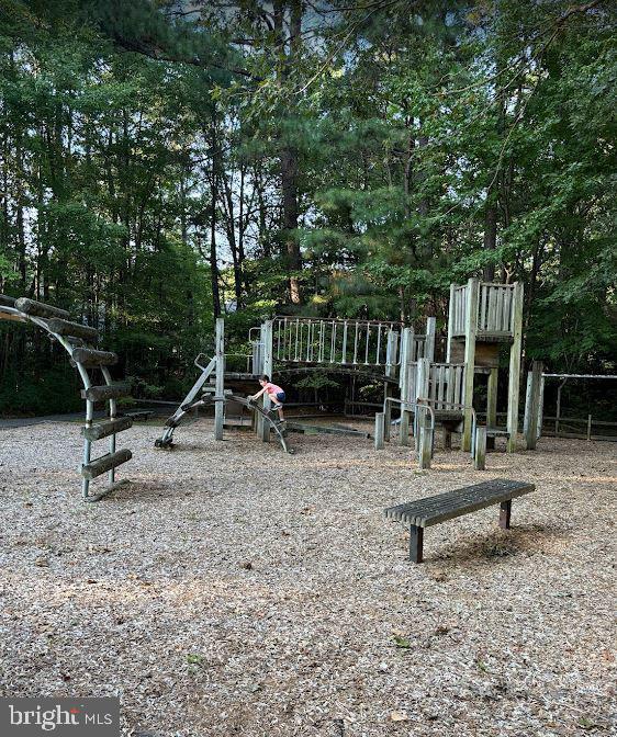 CEDAR COVE - Residential