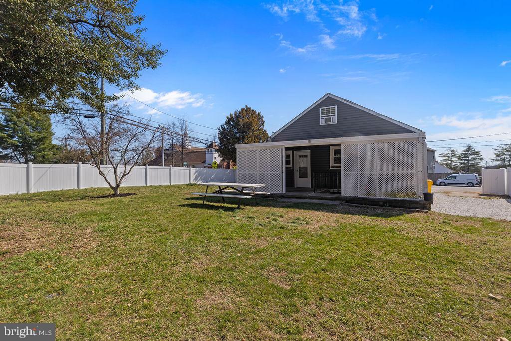 RIVIERA BEACH - Residential