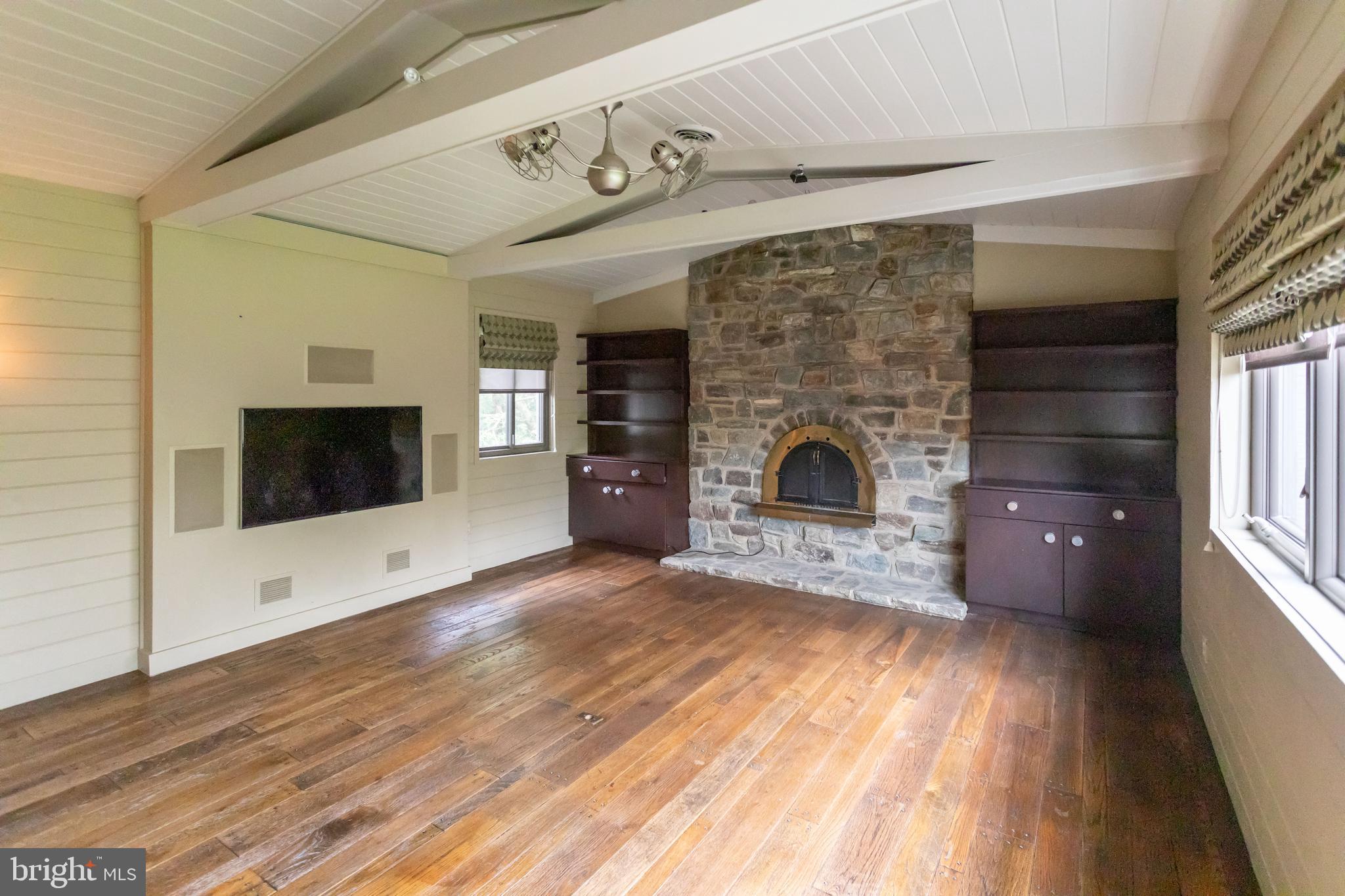 1434 KIRBY ROAD