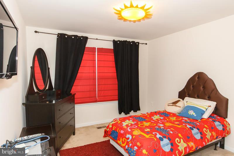 EAGLES POINTE - Residential Lease