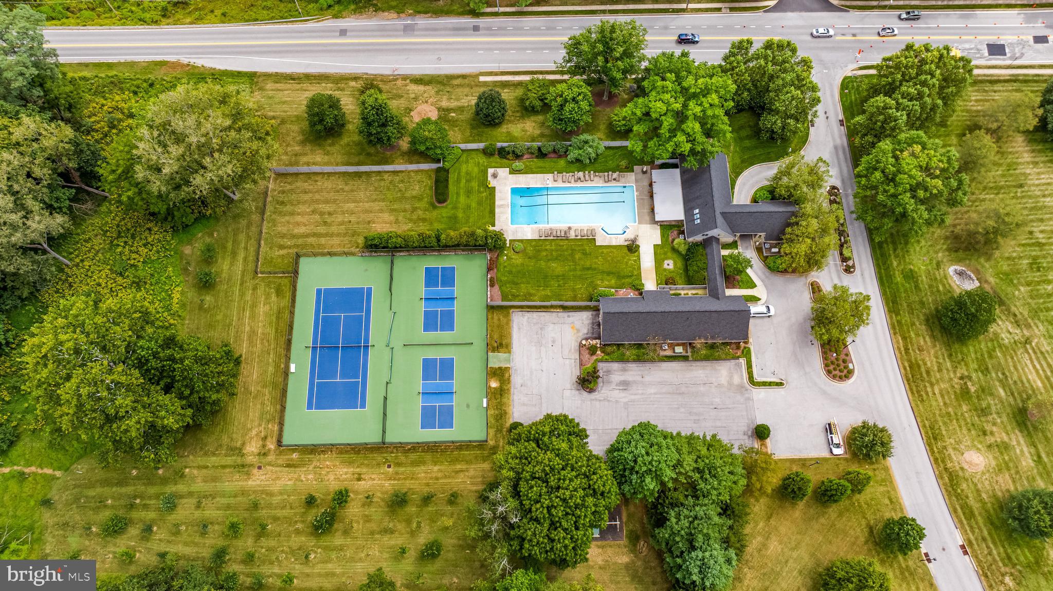 ROCKLAND - Residential