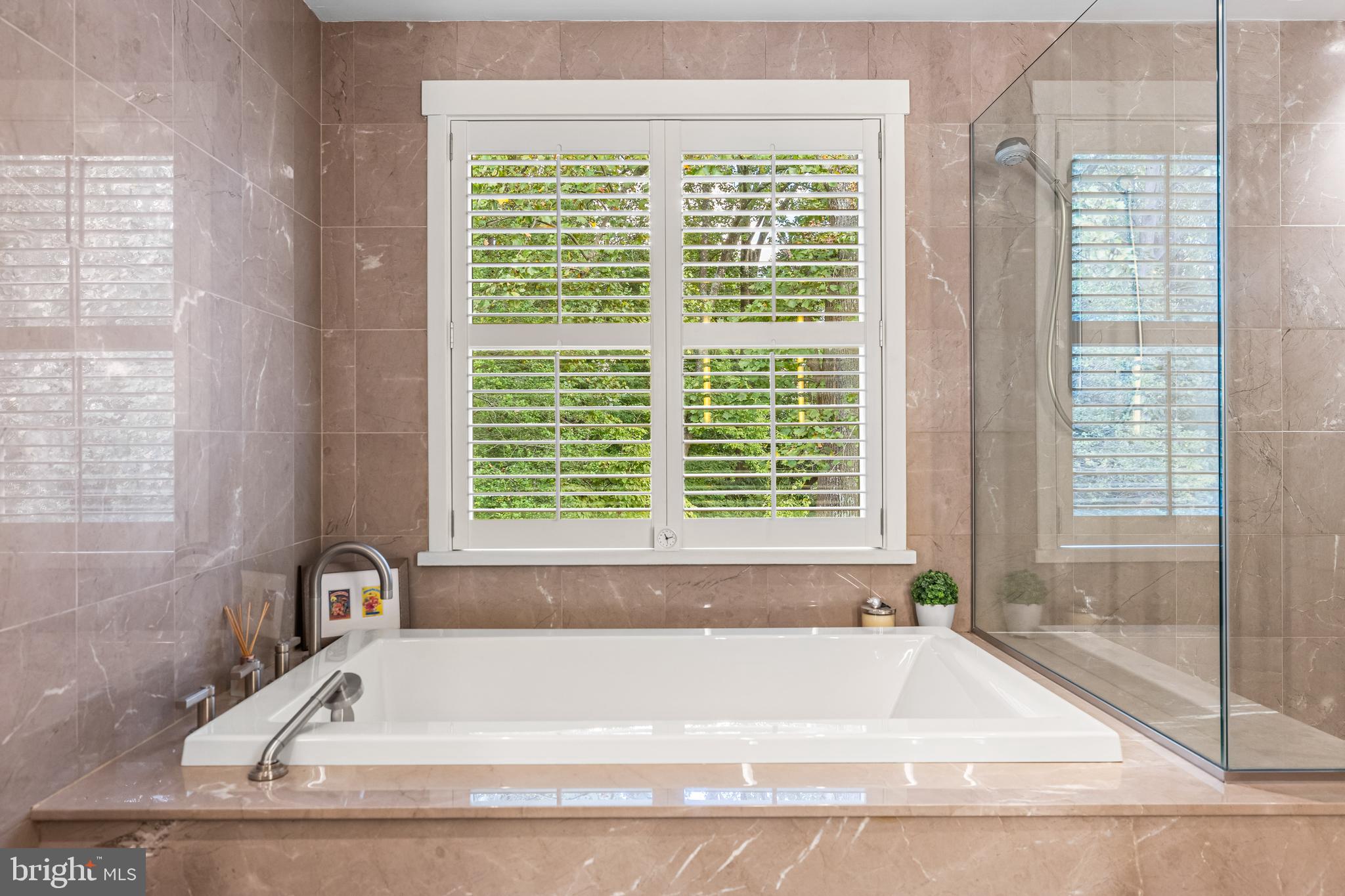 ROCKLAND - Residential