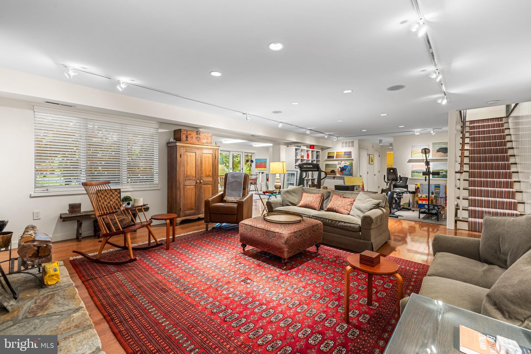 ROCKLAND - Residential