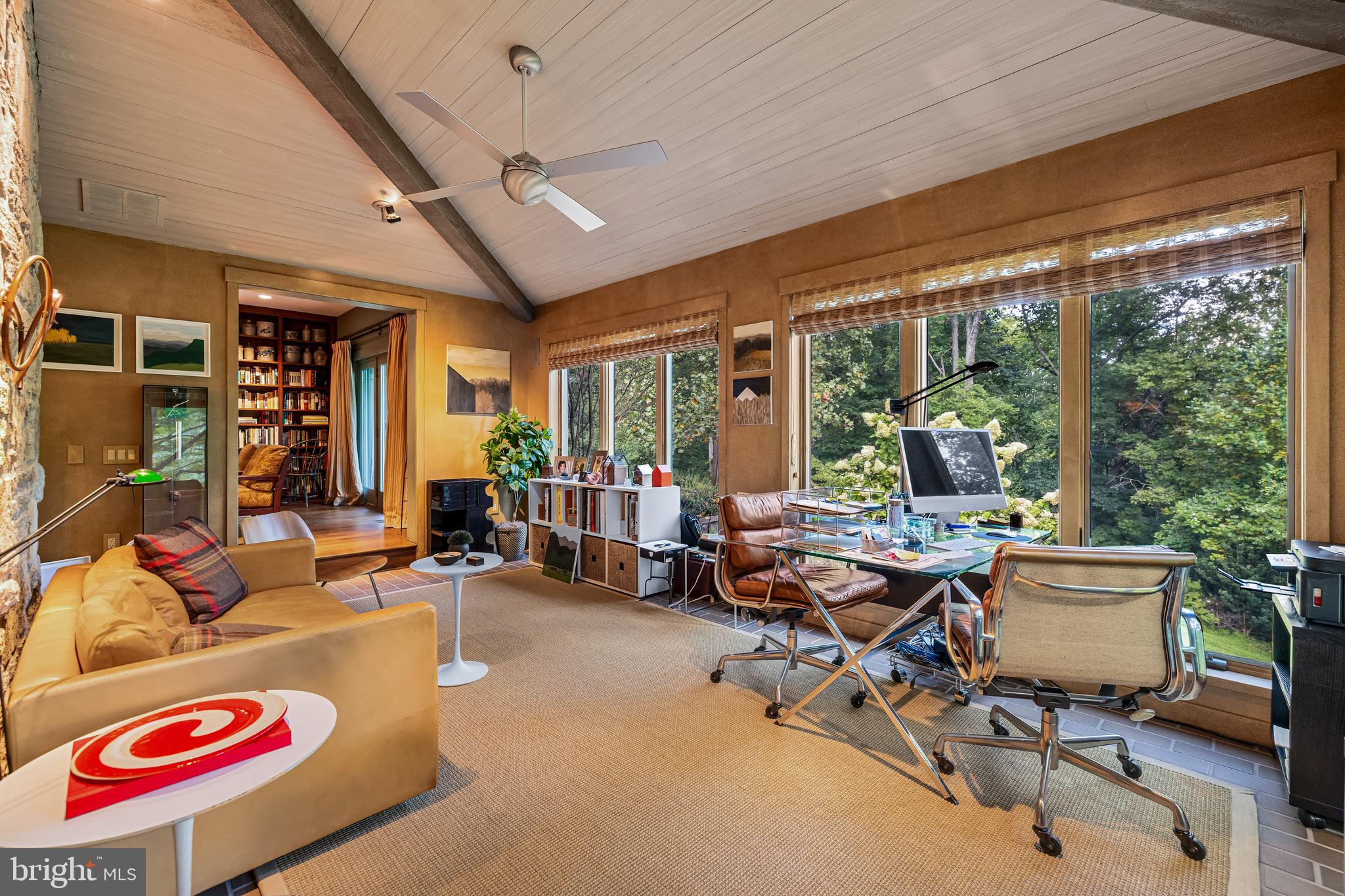 ROCKLAND - Residential