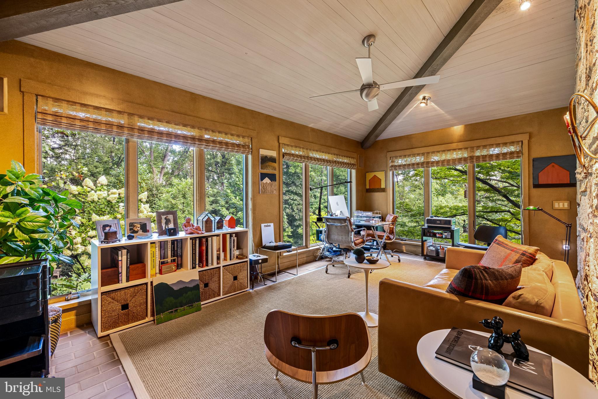 ROCKLAND - Residential