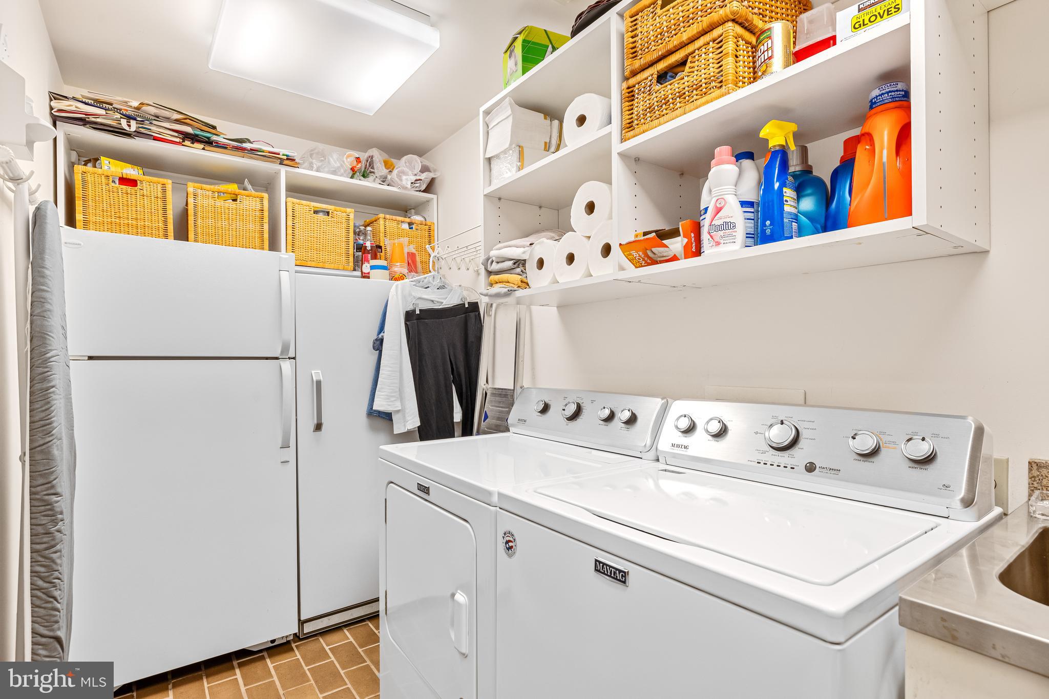 ROCKLAND - Residential