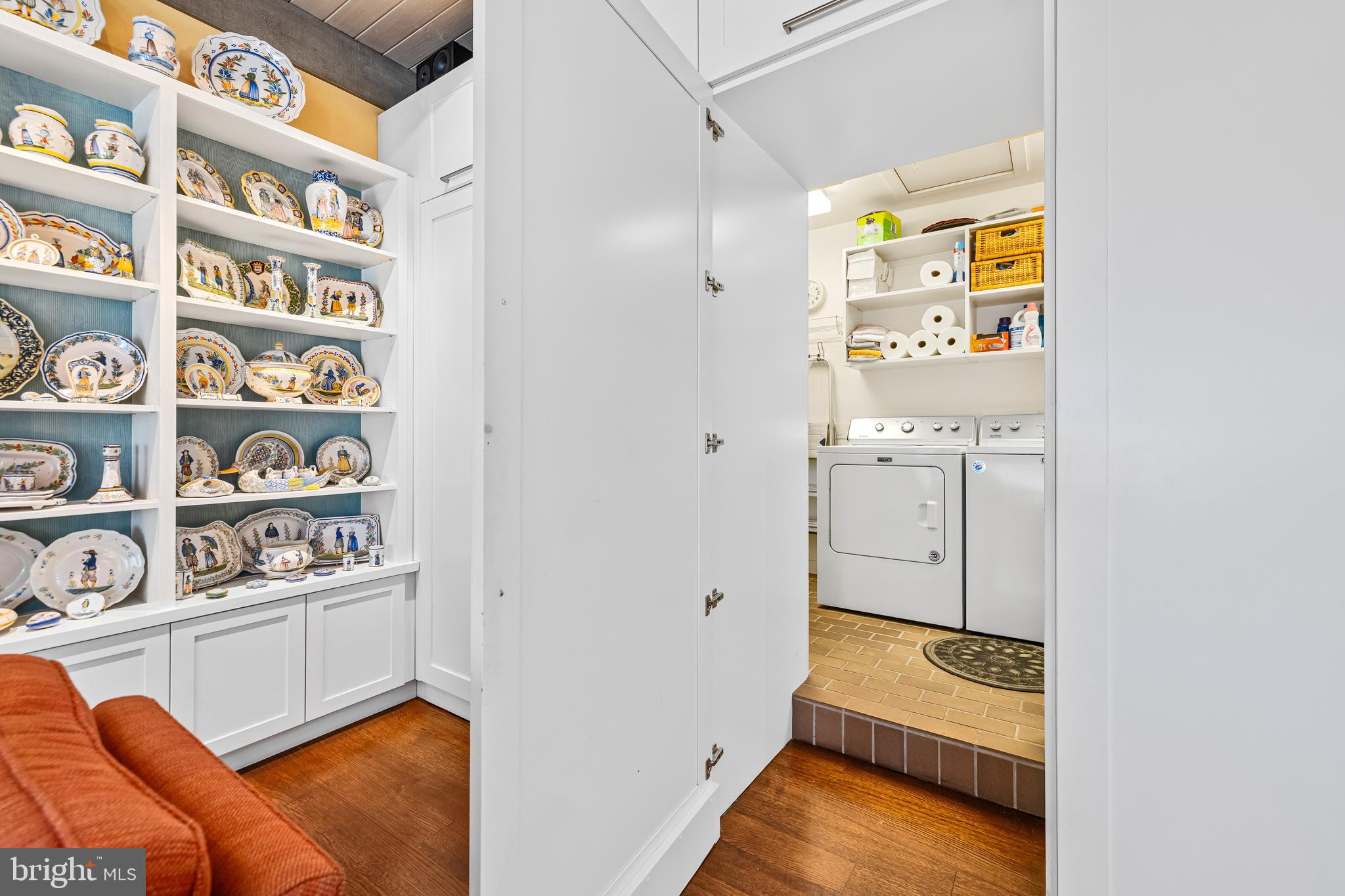 ROCKLAND - Residential