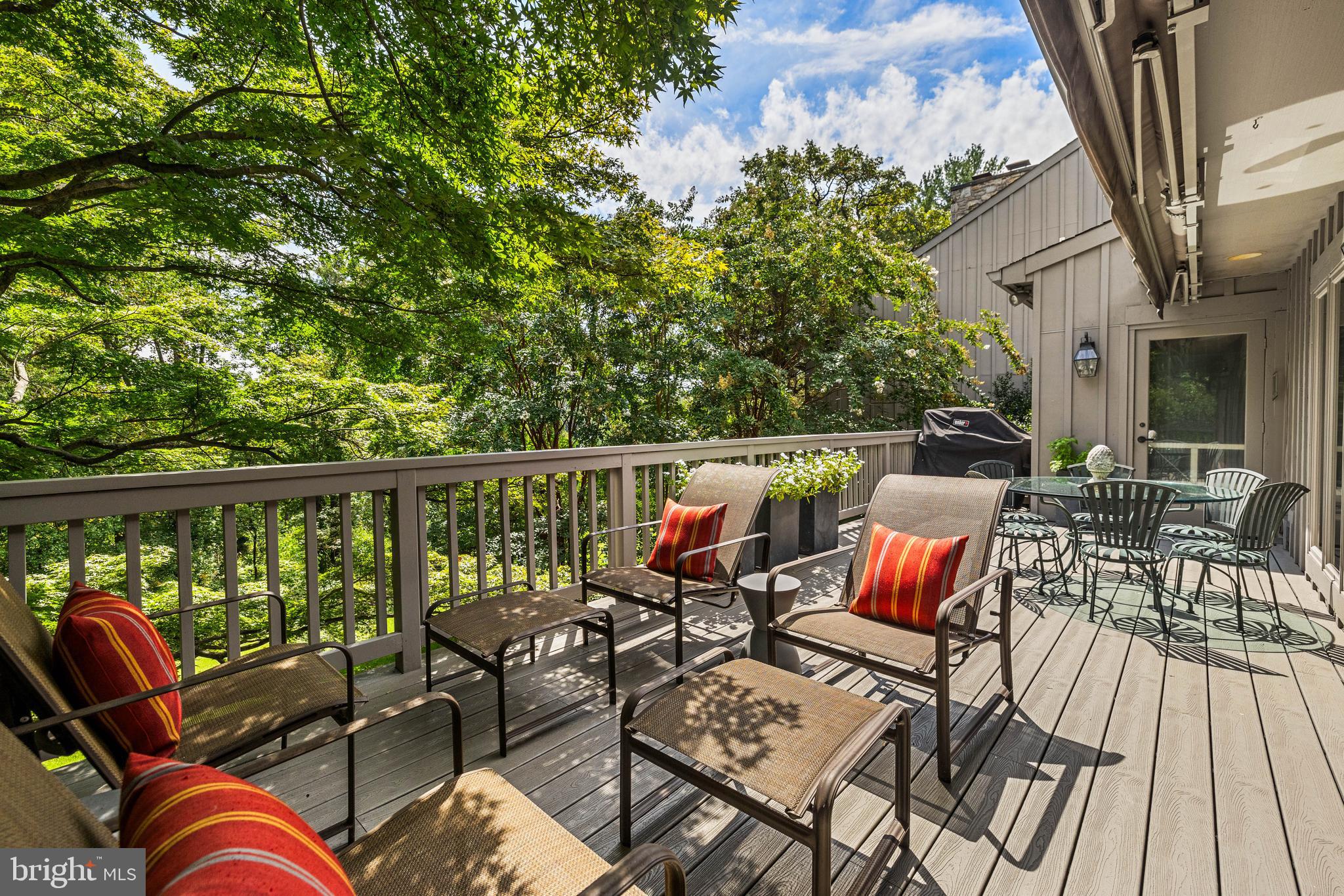 ROCKLAND - Residential