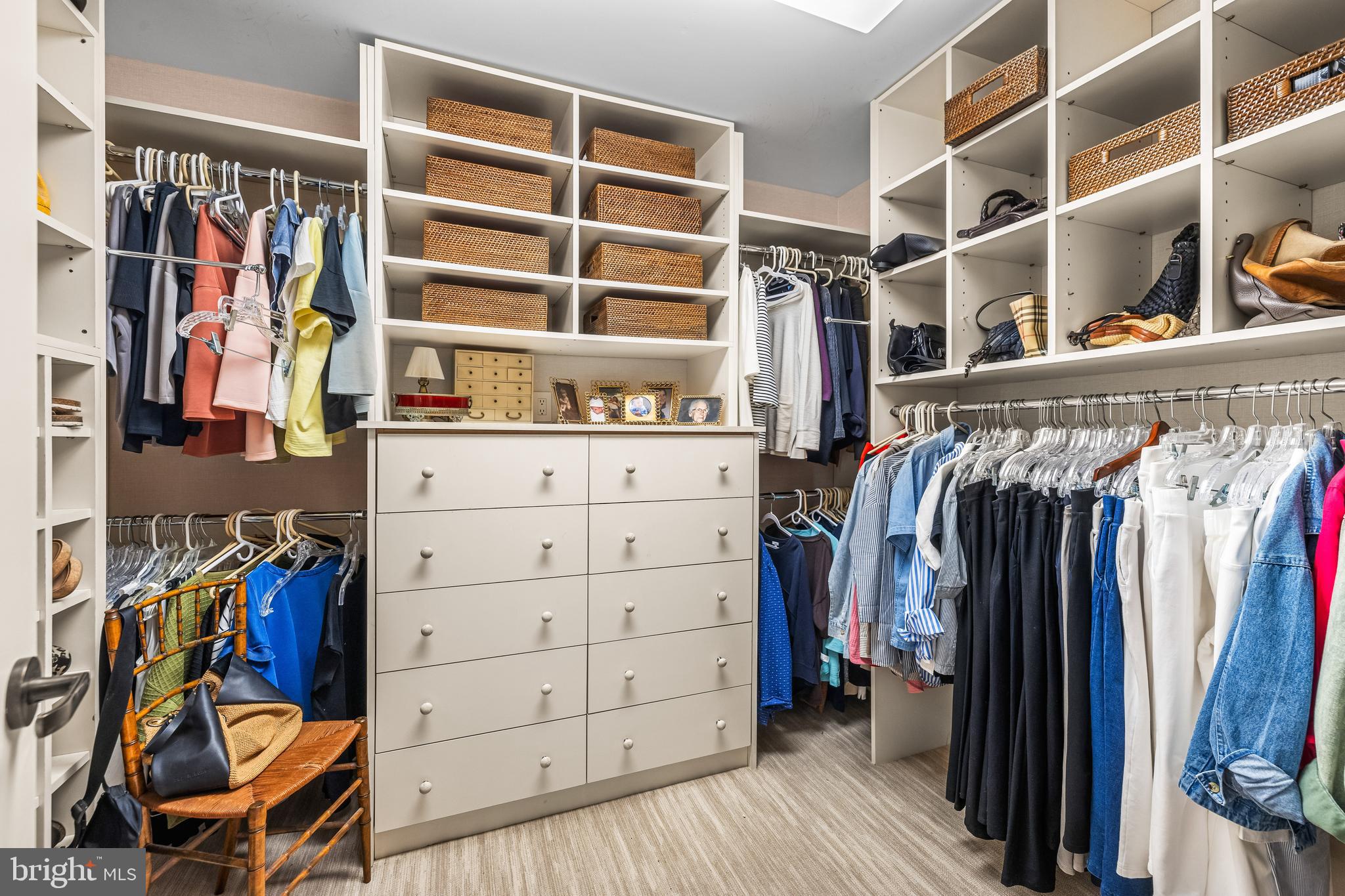 ROCKLAND - Residential