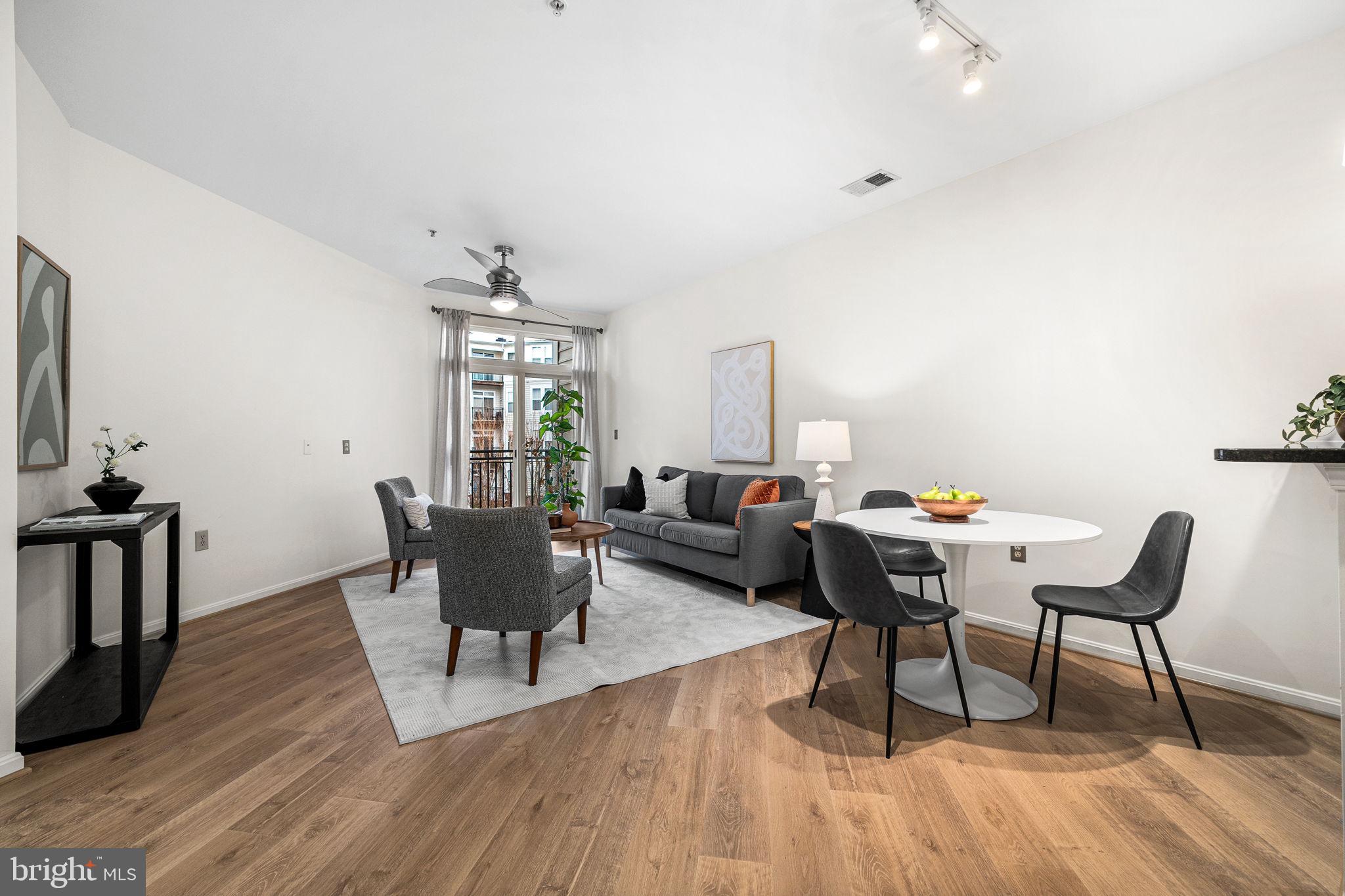 HALSTEAD AT THE METRO - Residential