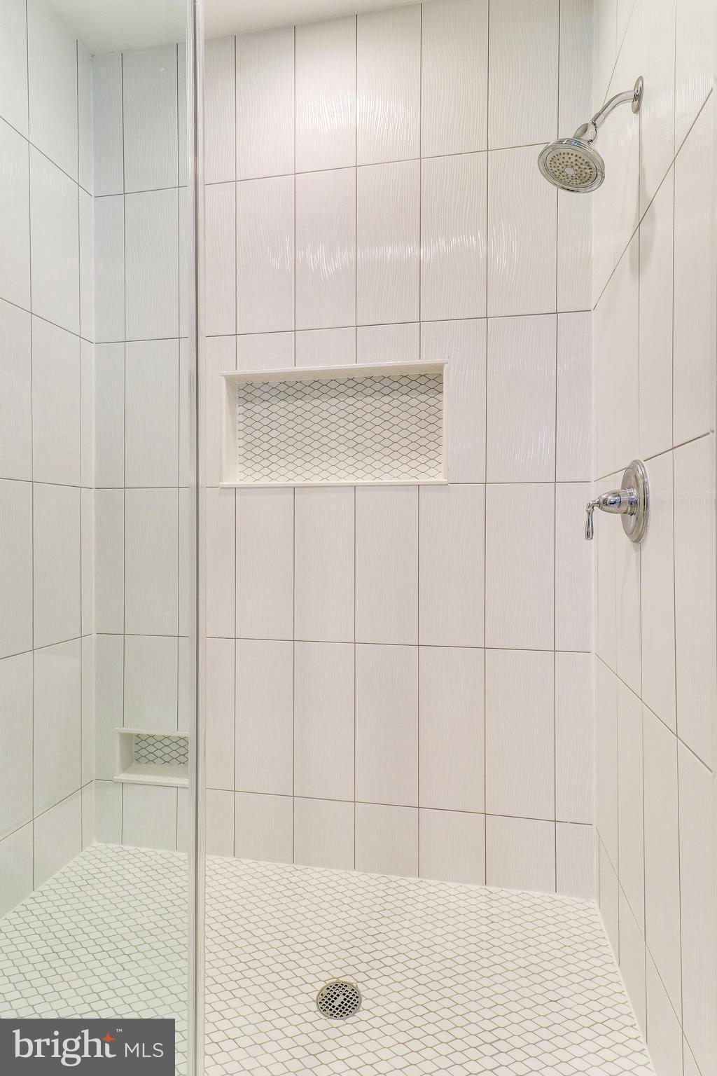 JAGUAR/YORKTOWN - Residential