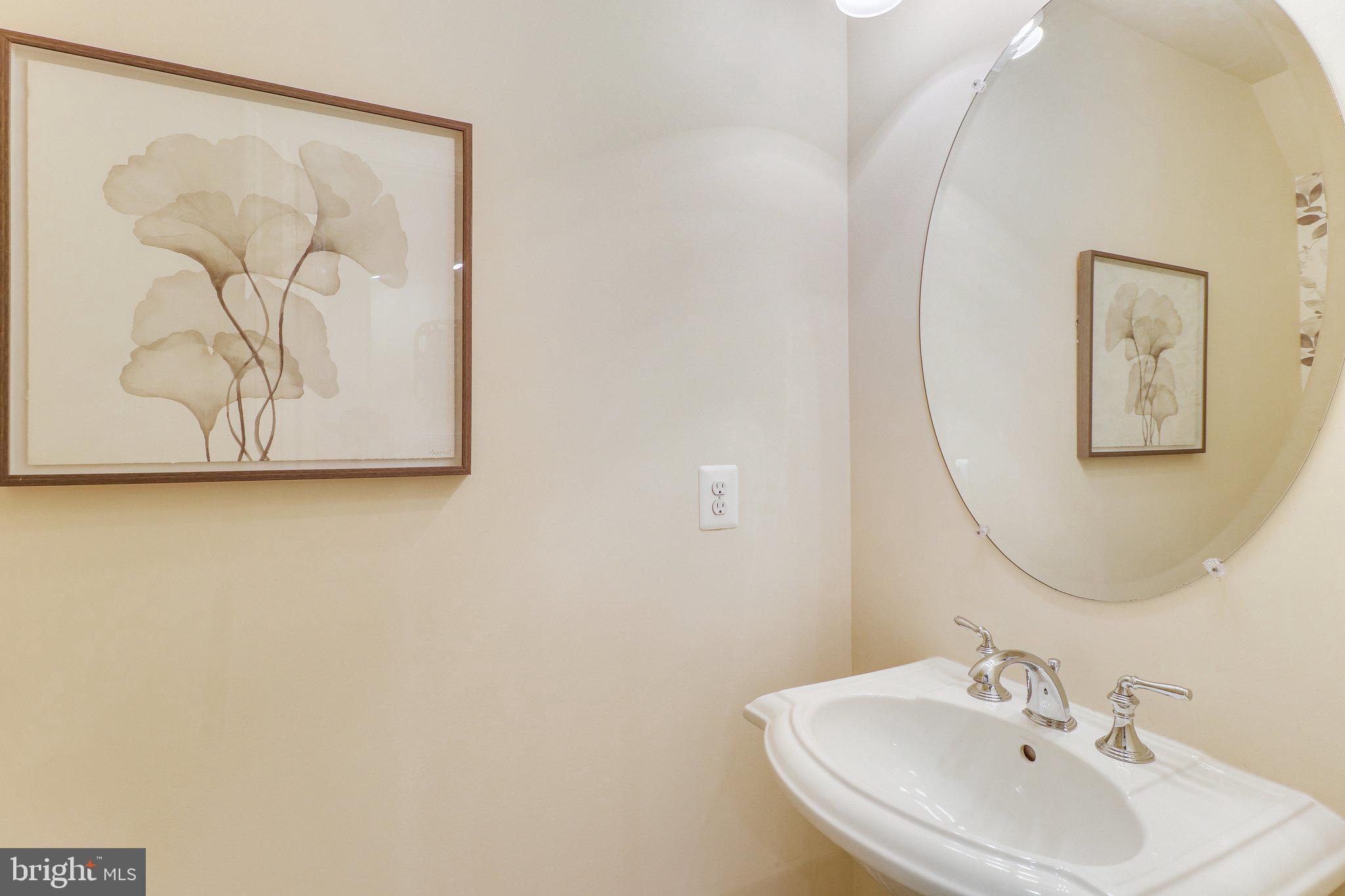 JAGUAR/YORKTOWN - Residential