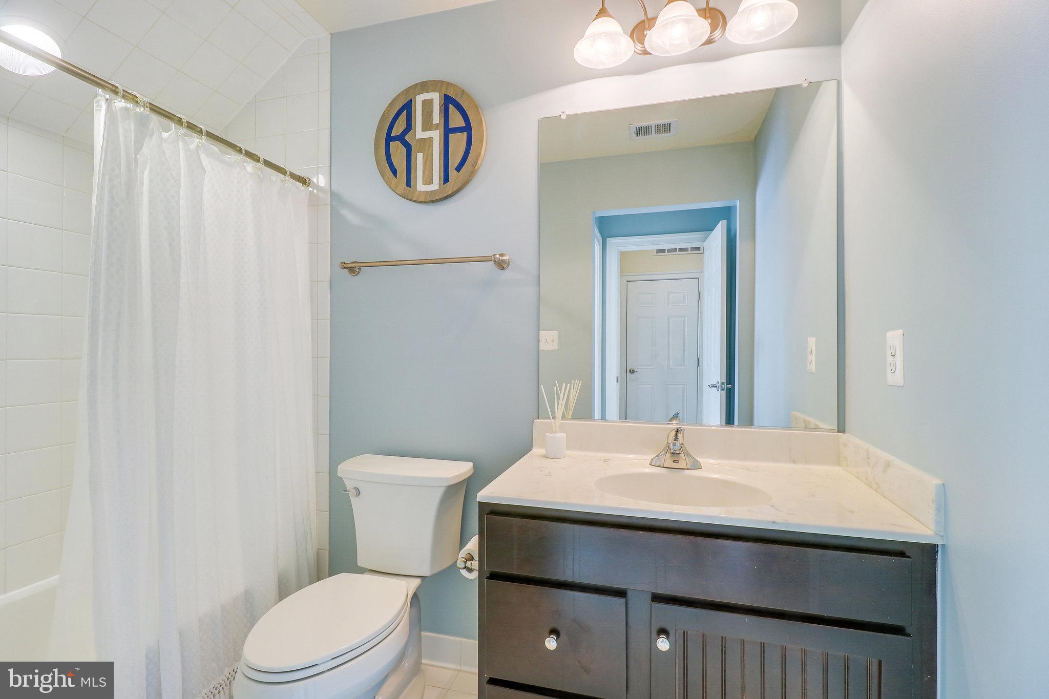 JAGUAR/YORKTOWN - Residential