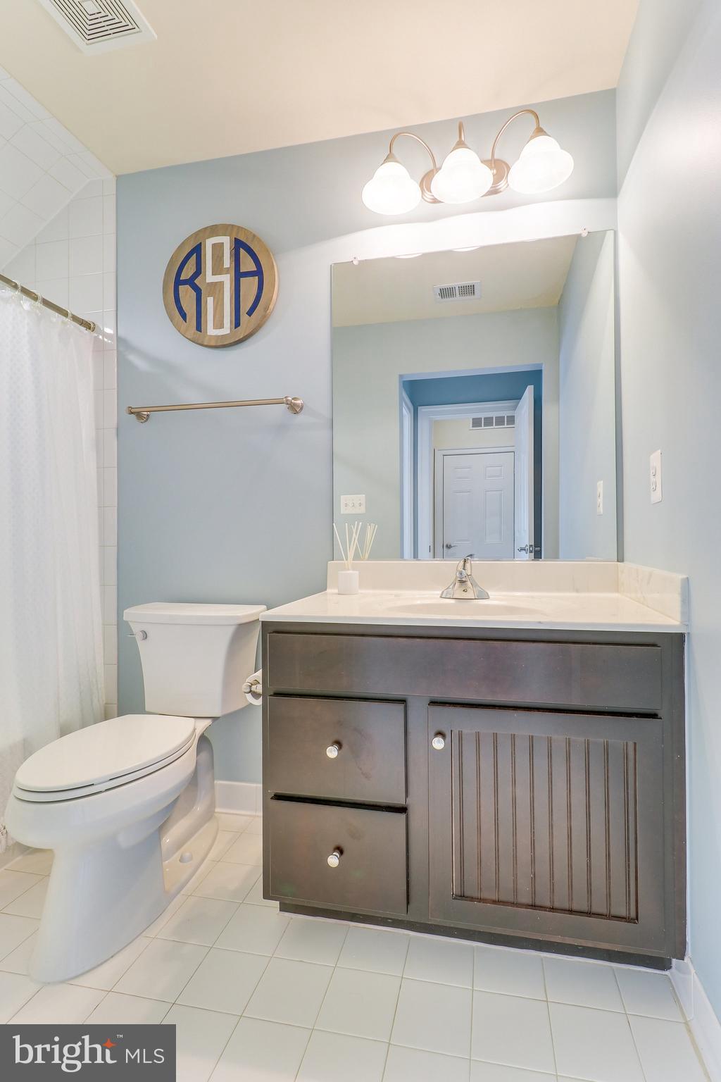 JAGUAR/YORKTOWN - Residential