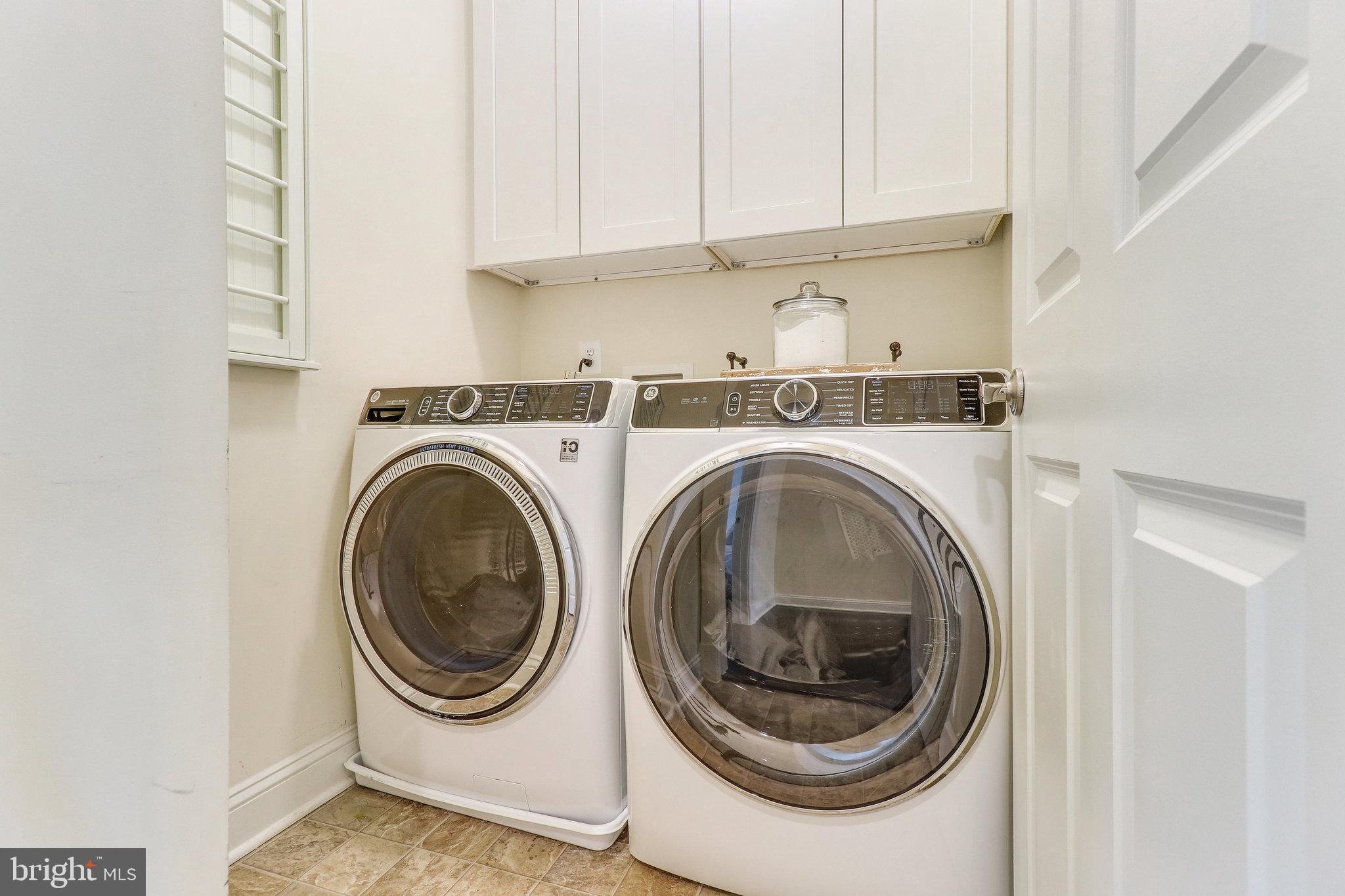 JAGUAR/YORKTOWN - Residential