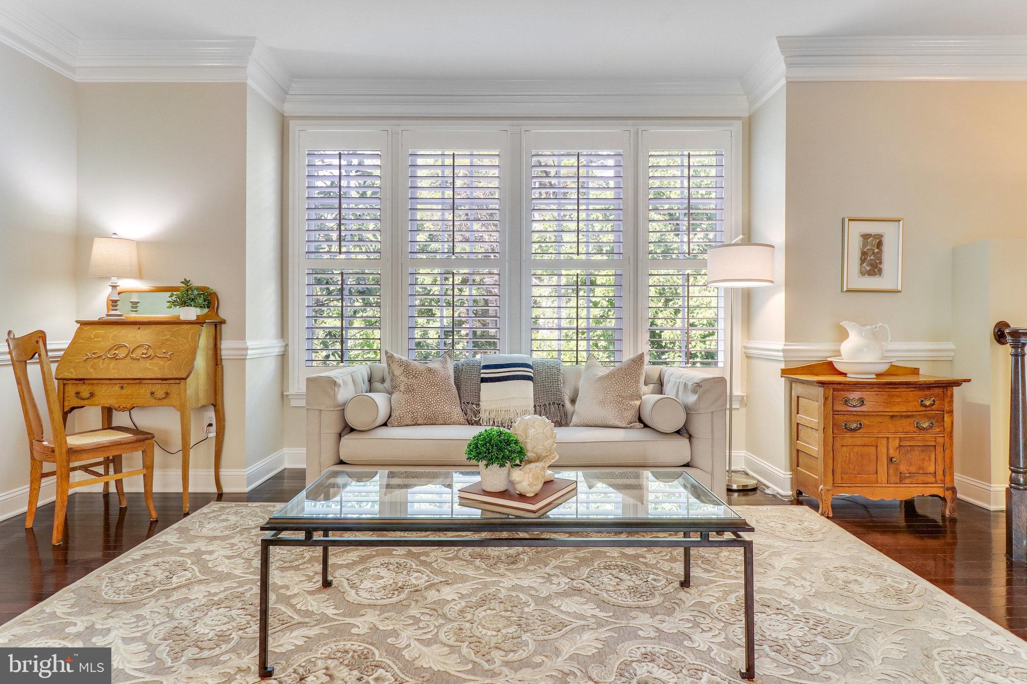 JAGUAR/YORKTOWN - Residential