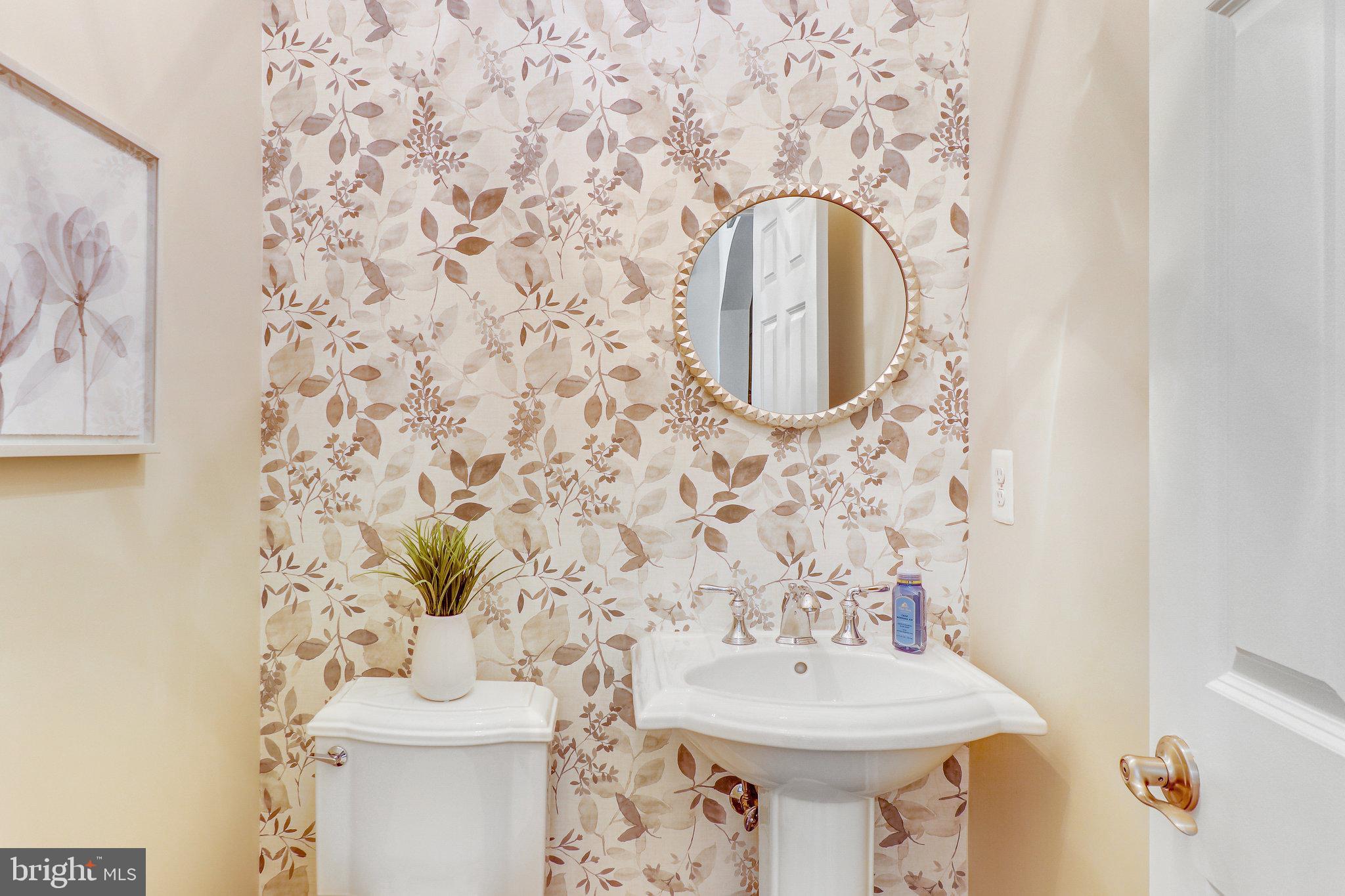 JAGUAR/YORKTOWN - Residential