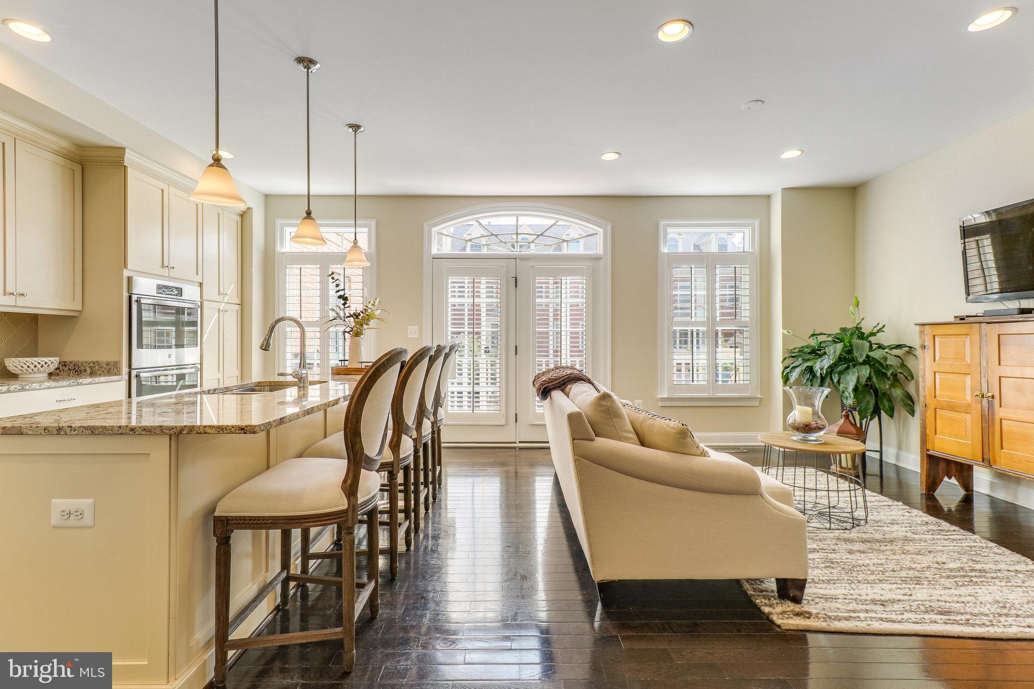 JAGUAR/YORKTOWN - Residential