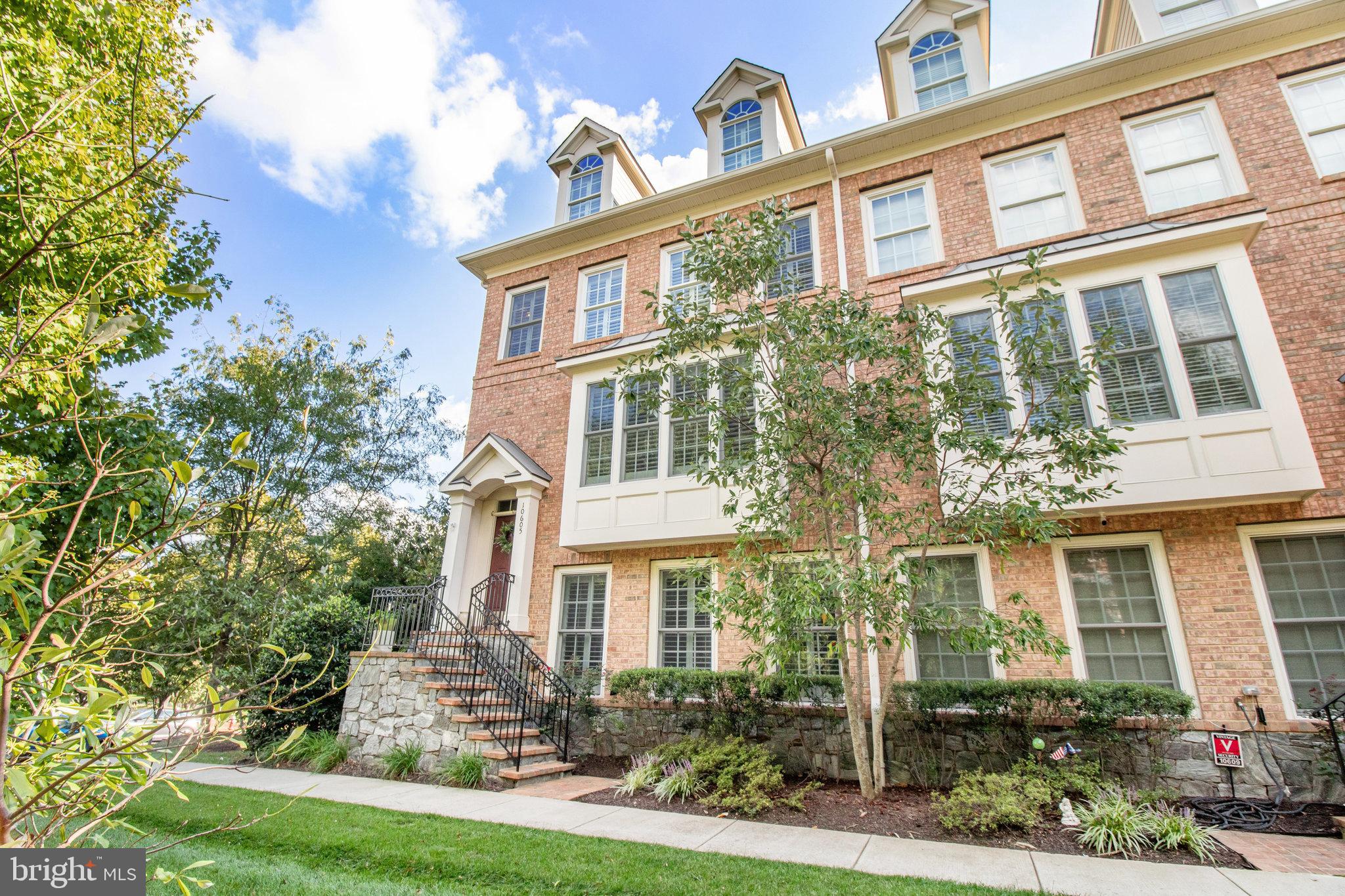 JAGUAR/YORKTOWN - Residential