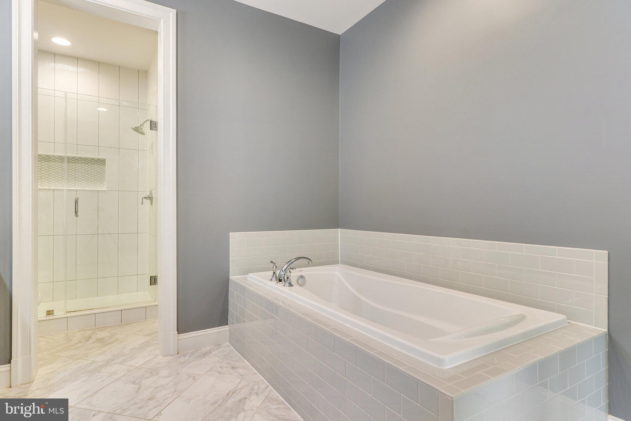 JAGUAR/YORKTOWN - Residential