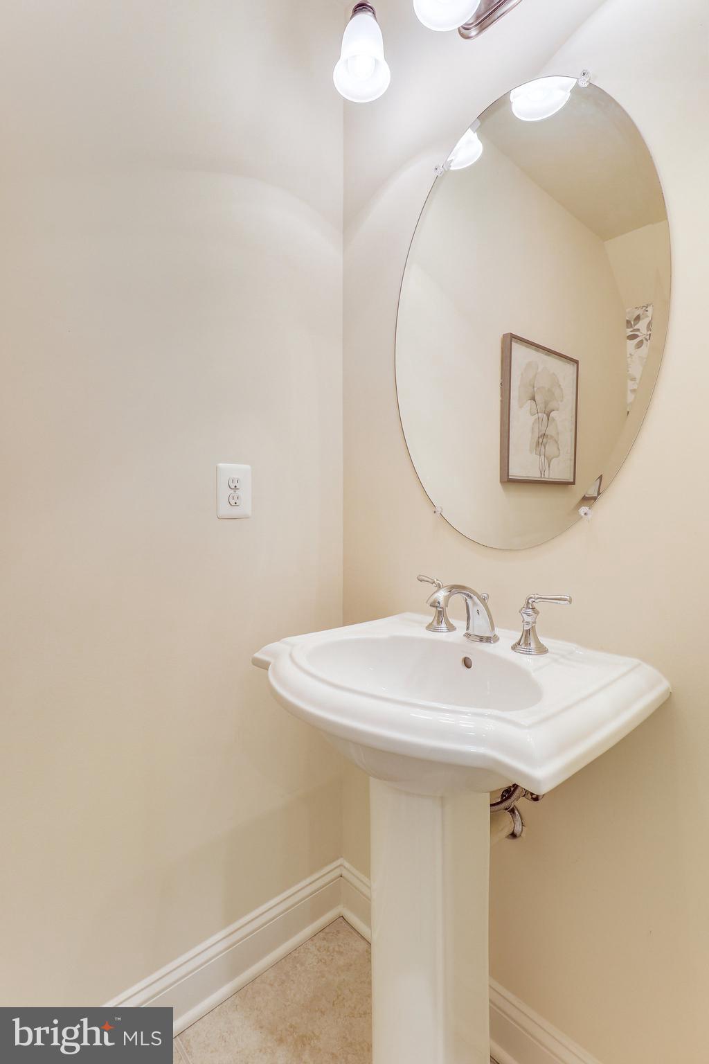 JAGUAR/YORKTOWN - Residential