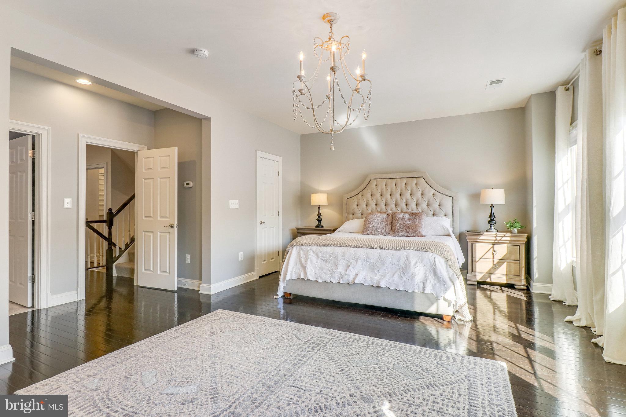 JAGUAR/YORKTOWN - Residential