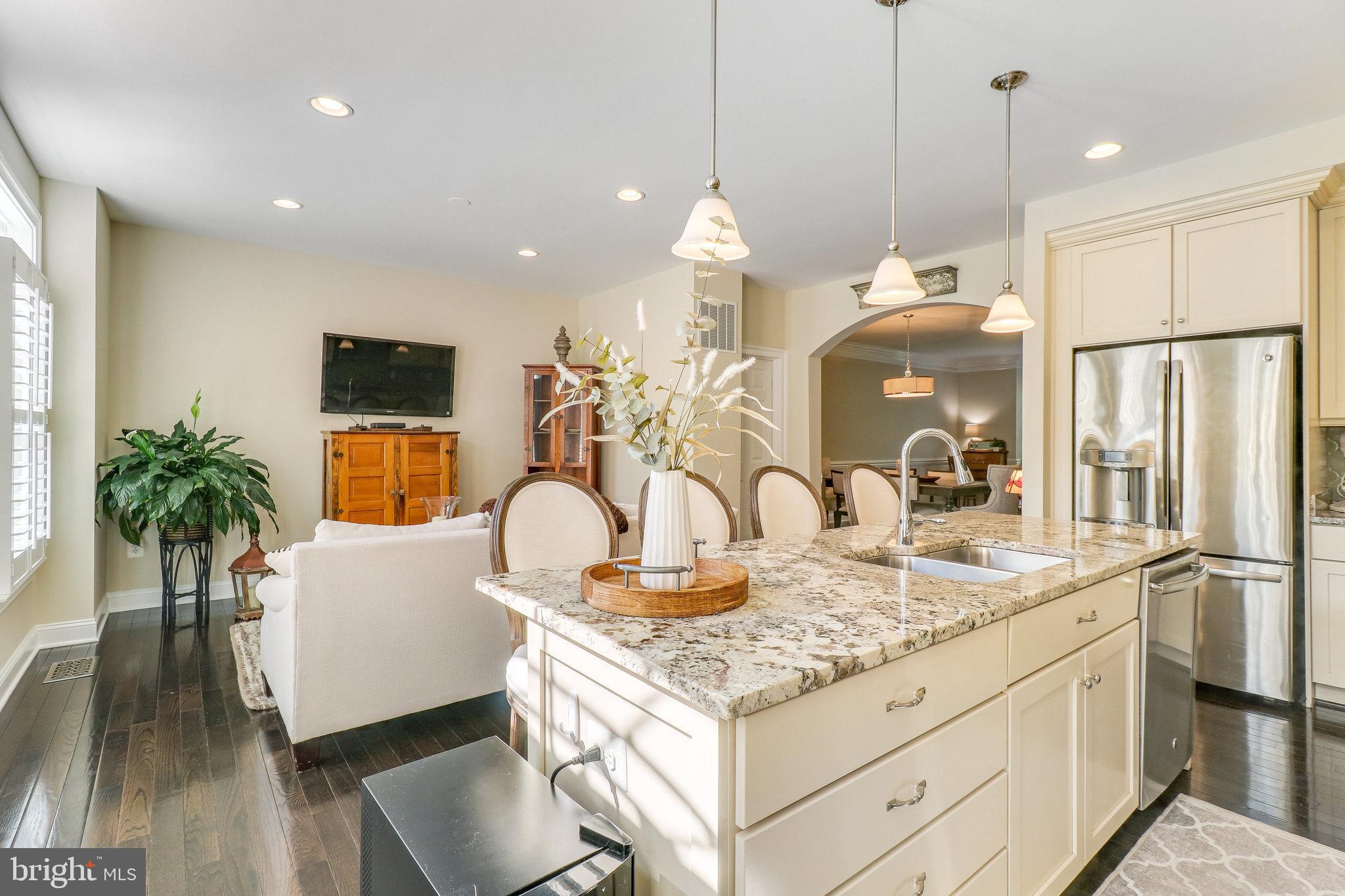 JAGUAR/YORKTOWN - Residential