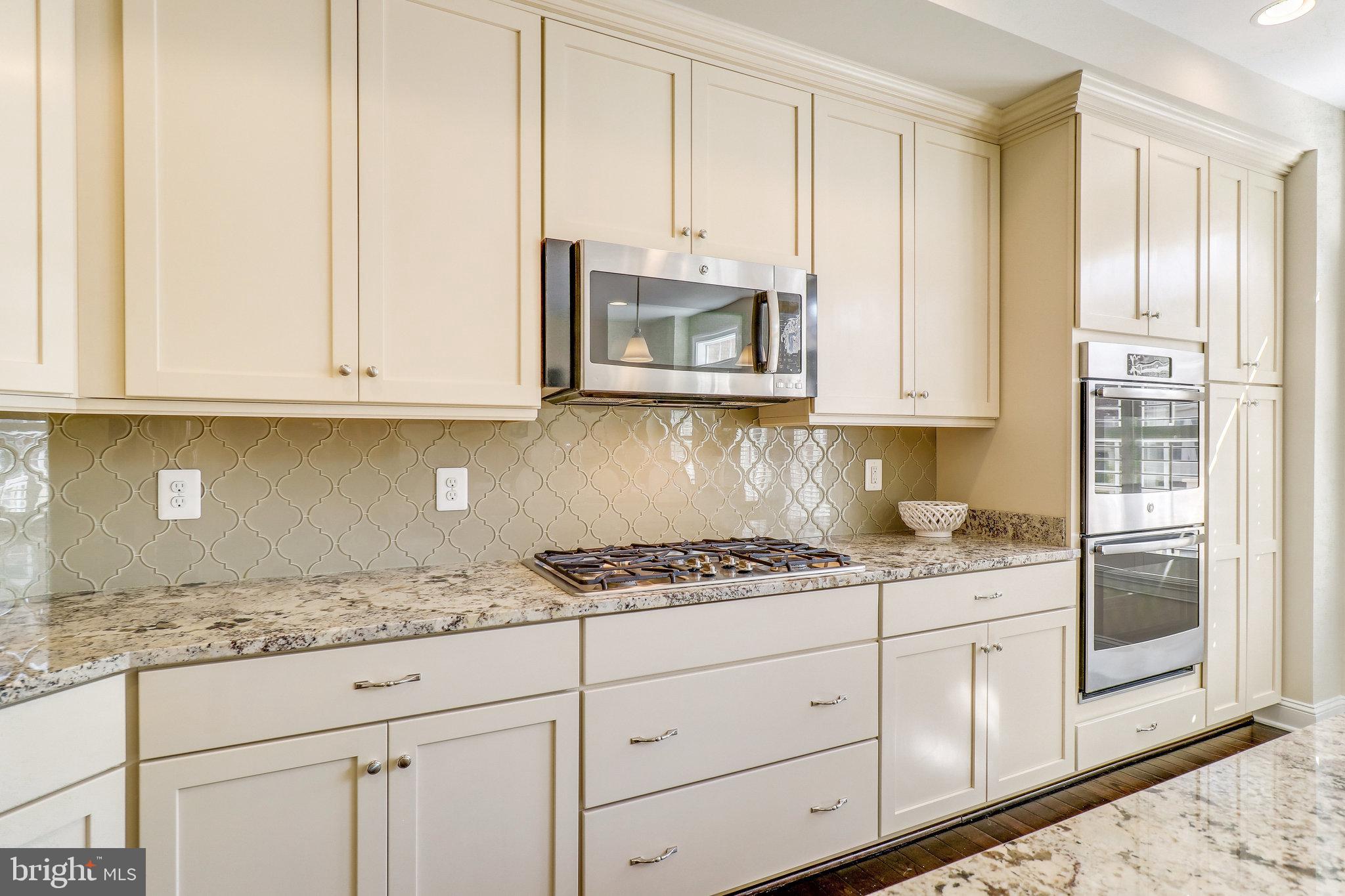 JAGUAR/YORKTOWN - Residential