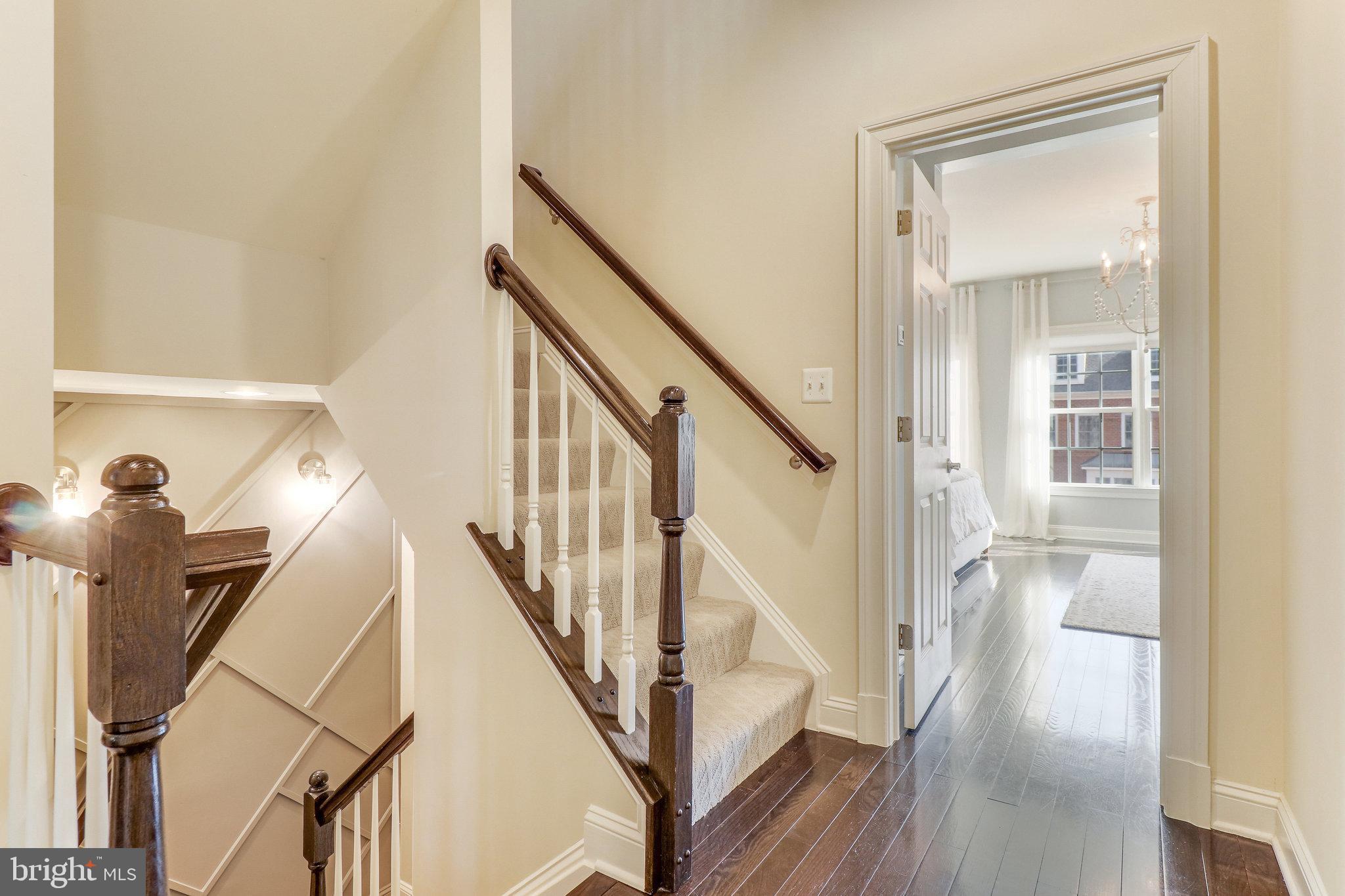 JAGUAR/YORKTOWN - Residential