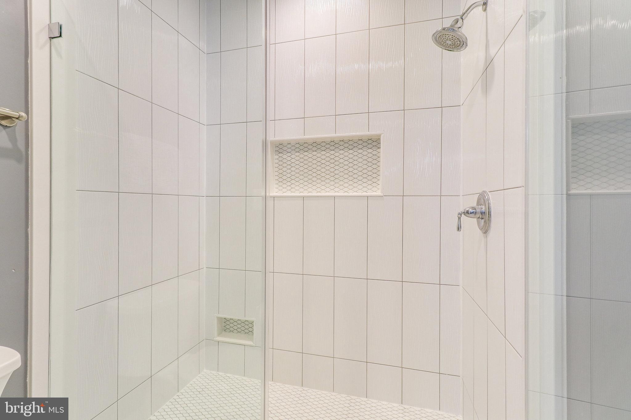 JAGUAR/YORKTOWN - Residential