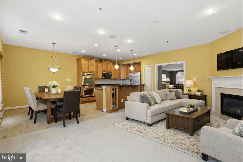 POTOMAC CLUB - Residential