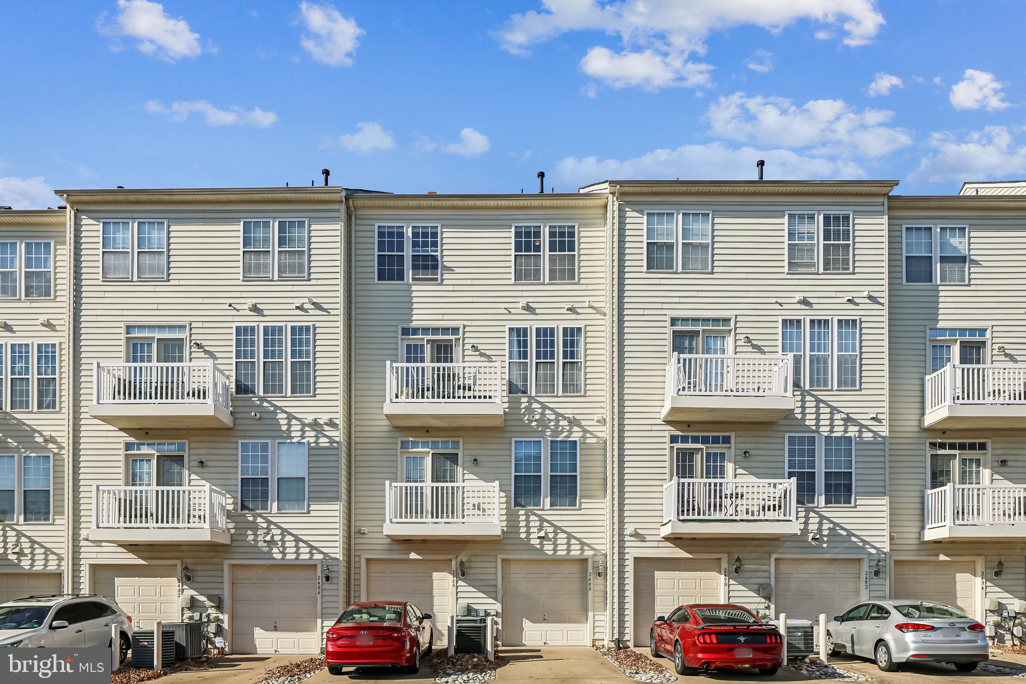 POTOMAC CLUB - Residential