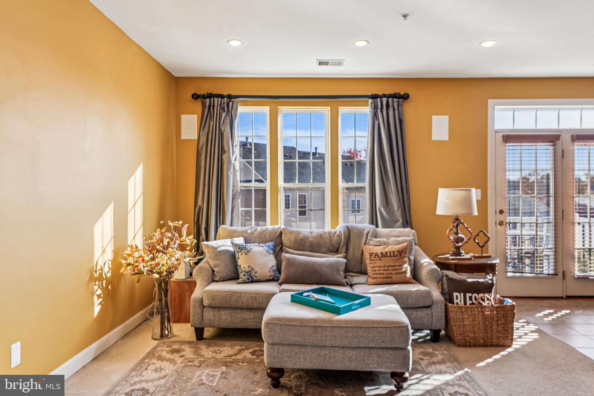 POTOMAC CLUB - Residential