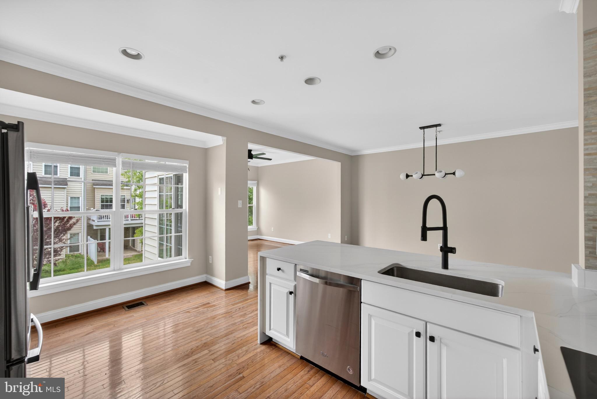 EMERSON - Residential
